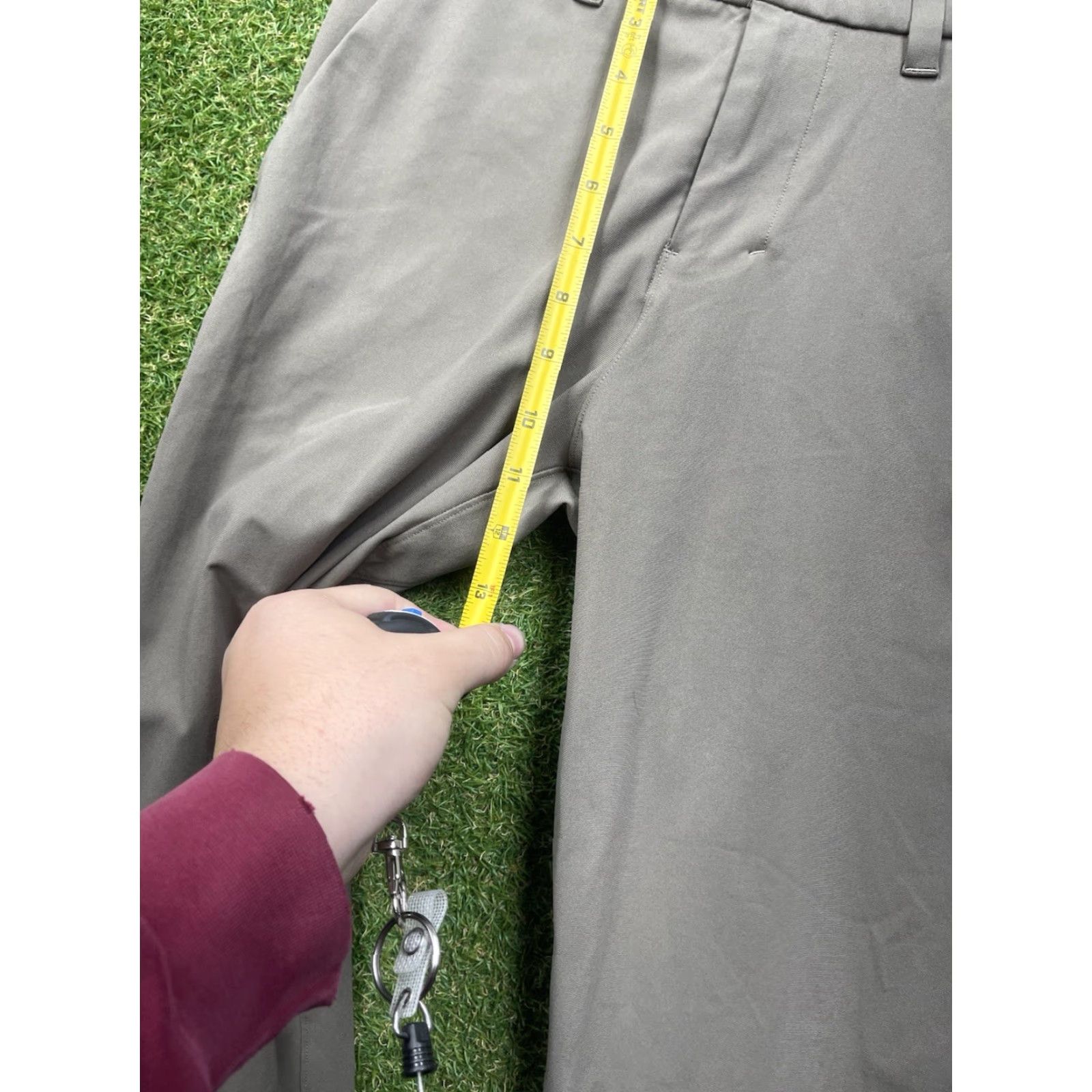 Lululemon Lululemon ABC Pants Mens 28 Classic Fit Trouser Warpstreme Beige City Preppy Straight Leg Pants - 28x30 Beige Size US 28 / EU 44 - 6 Thumbnail