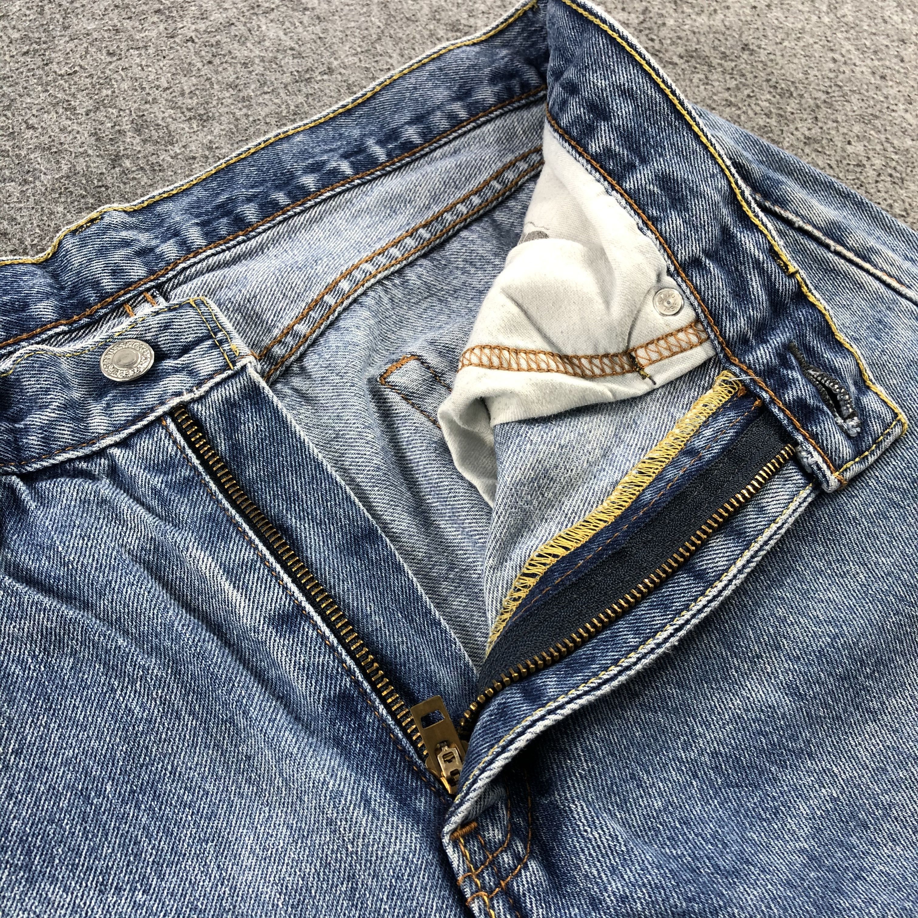 Levi's Vintage Blue Wash Levis 505 Jeans-J2151 Size US 35 - 8 Thumbnail