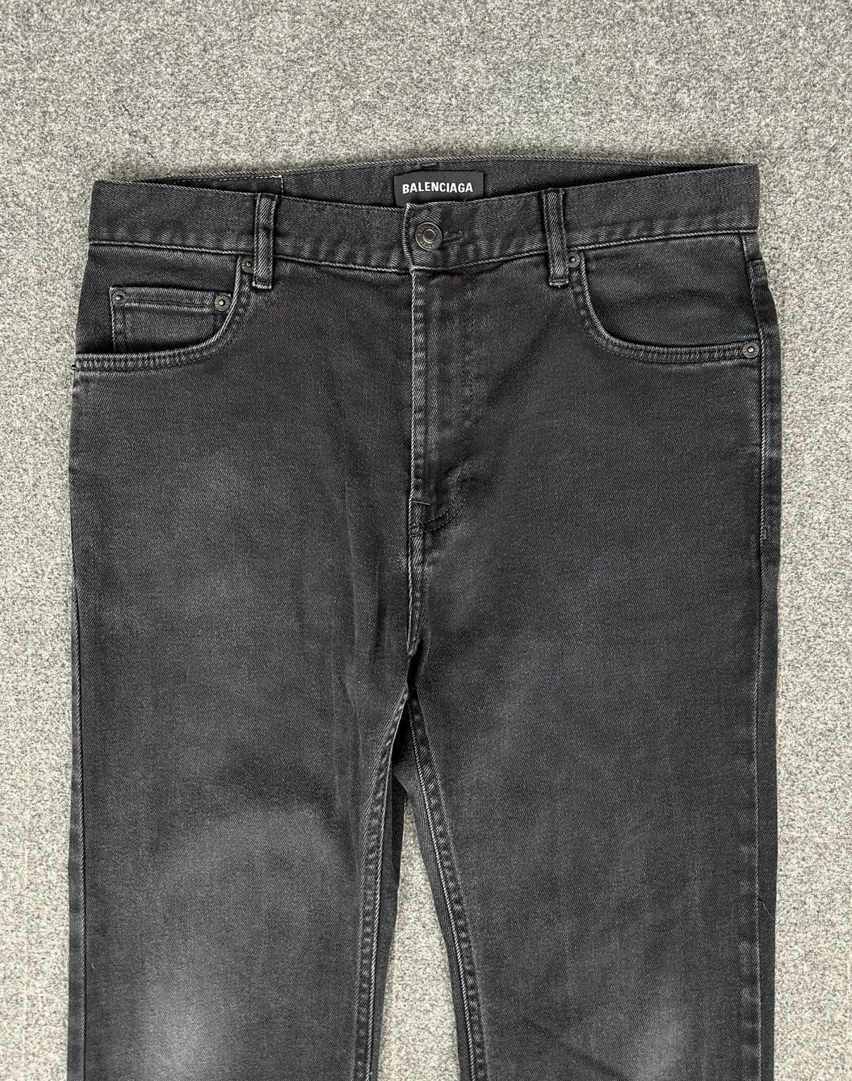 Balenciaga Balenciaga - Demna Gvasalia 2021 Straight Cut Jeans - Washed Size US 32 / EU 48 - 3 Thumbnail