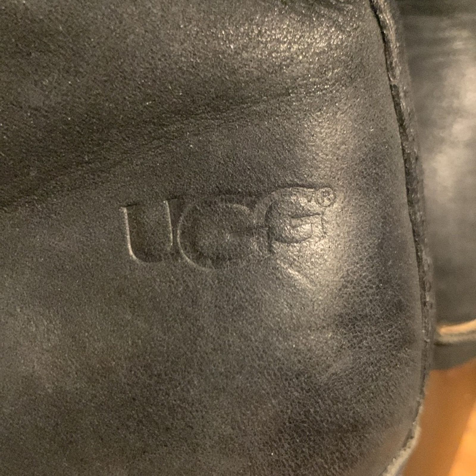 Ugg Uggs Lynnea black leather shearling clogs with studs detail Size US 5 / IT 35 - 6 Thumbnail