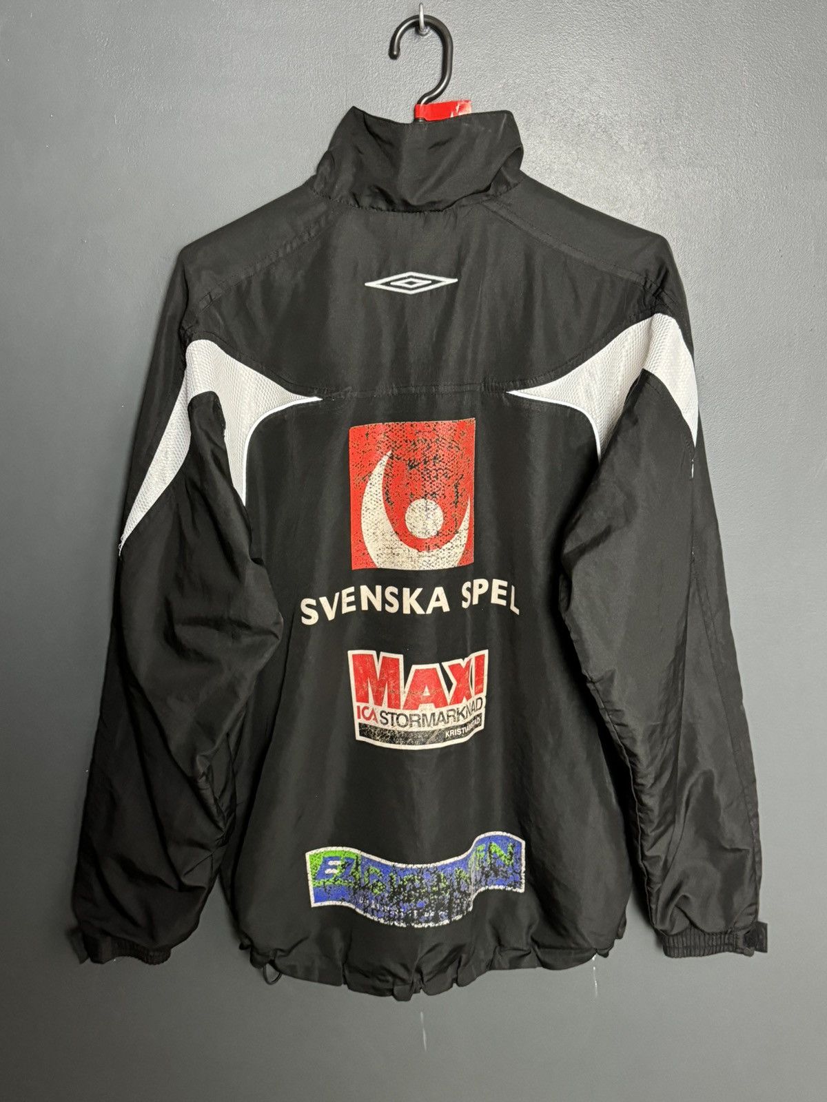 Umbro Sweden National Team Training Football Jacket Size US XS / EU 42 / 0 - 2 Thumbnail