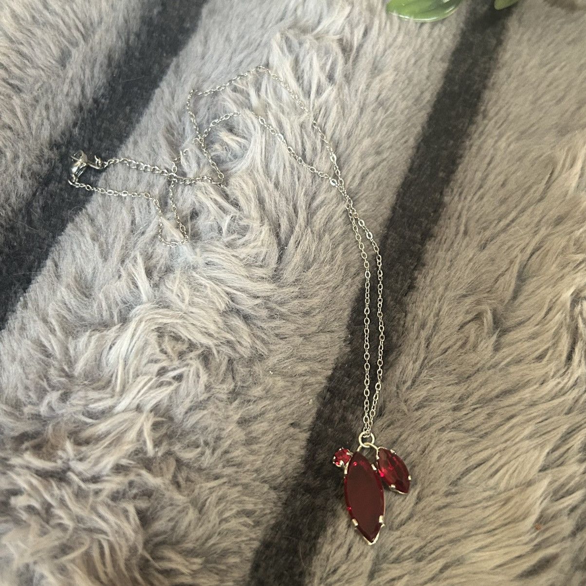 Handmade Handcrafted vintage red glass pendant on chain necklace Size ONE SIZE - 6 Thumbnail