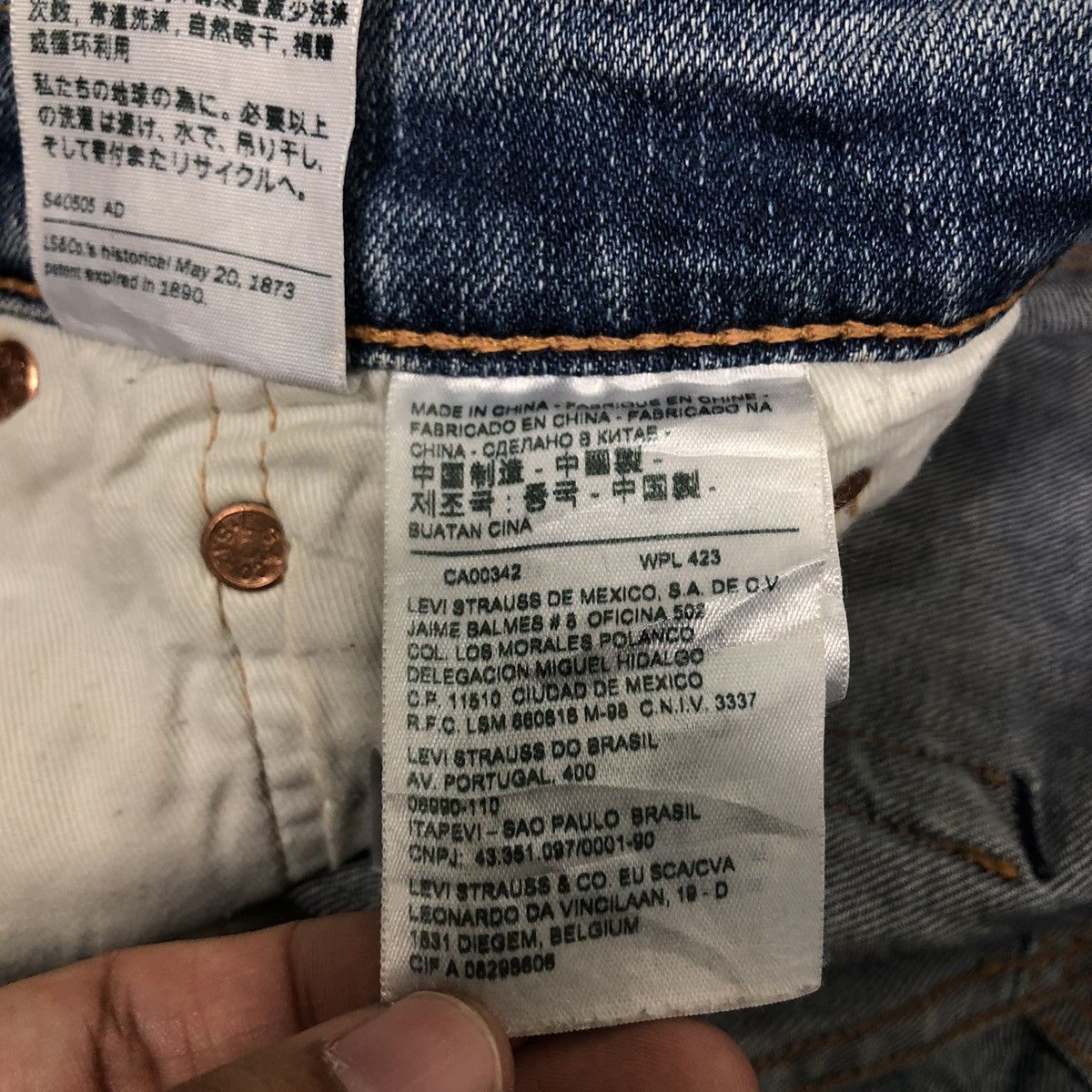 Levi's 🔥90’s Vintage Levi’s Distressed Denim Jeans Size US 32 / EU 48 - 15 Thumbnail