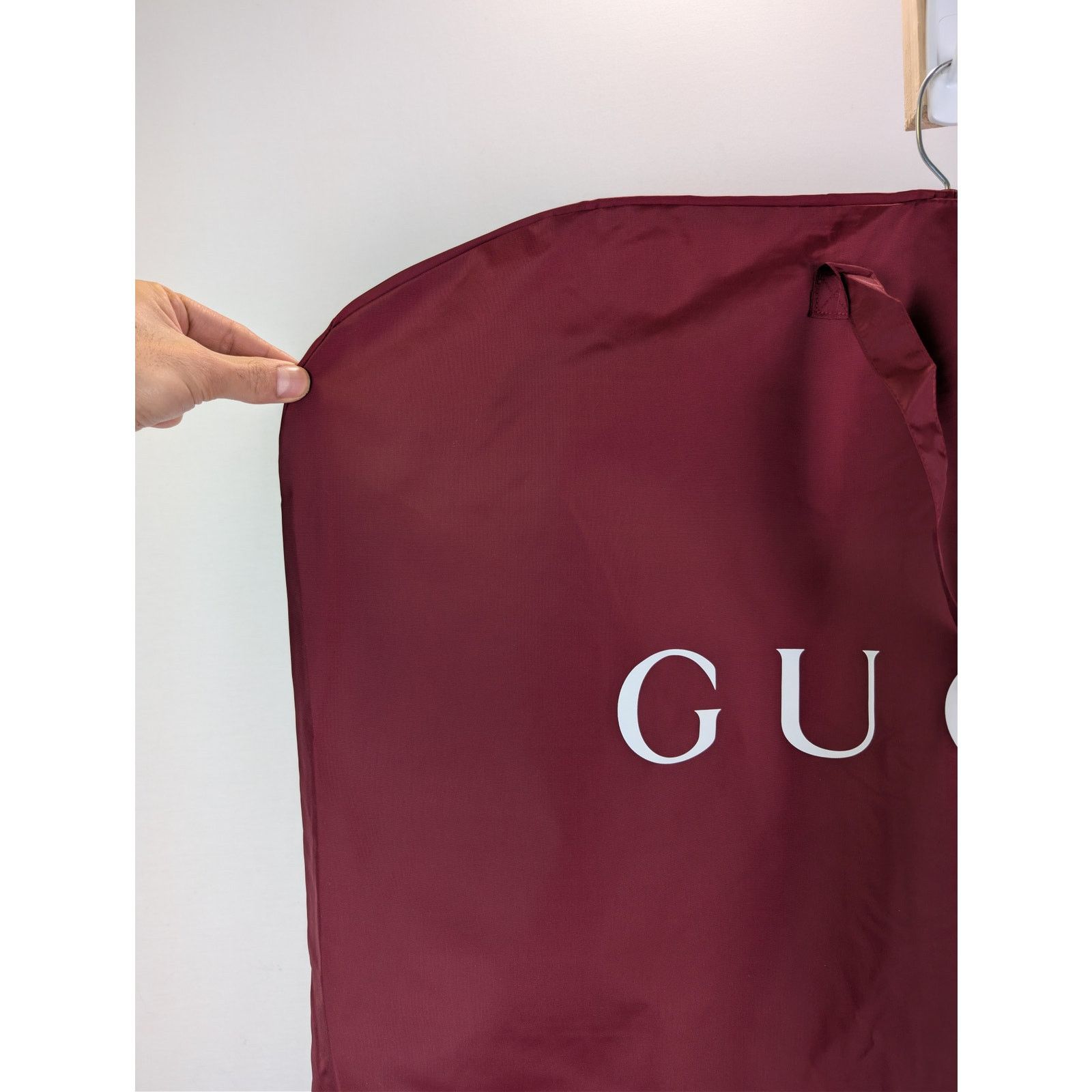 Gucci o1rshd1 Q:2/ garment bag used for protecting luxury clothing Size ONE SIZE - 3 Thumbnail