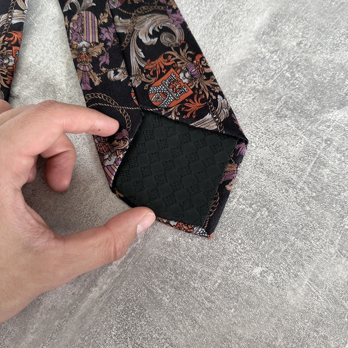 Vintage Vintage 90s Givenchy Silk tie rare print y2k luxury hype og Size ONE SIZE - 5 Thumbnail