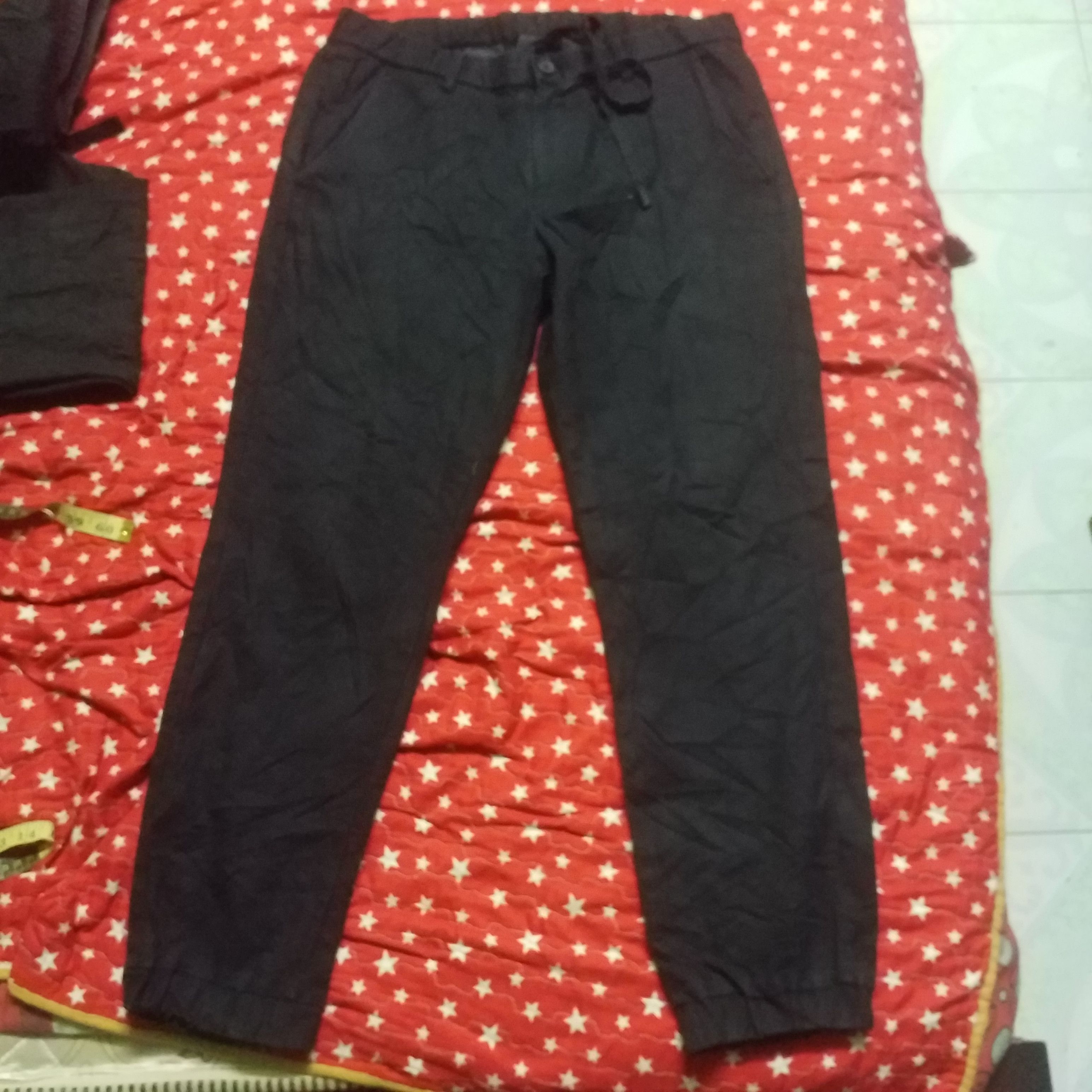 Uniqlo UNIQLO SLACK JOGGER Size US 34 / EU 50 - 1 Thumbnail