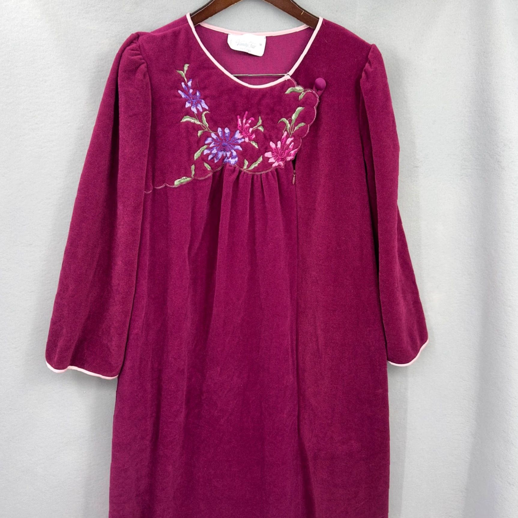 Vintage VINTAGE Vanity Fair Velour Fleece Zip Long Robe Petite M Housecoat Pocket Floral Pink 1980s Mens Size ONE SIZE - 2 Thumbnail