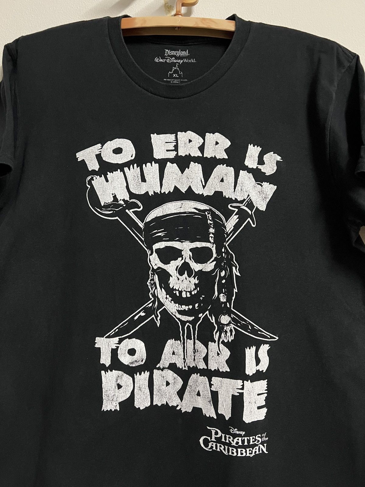 Disney Disney Pirates Caribbean Skull Graphic Tee XL USA Size US XL / EU 56 / 4 - 1 Thumbnail