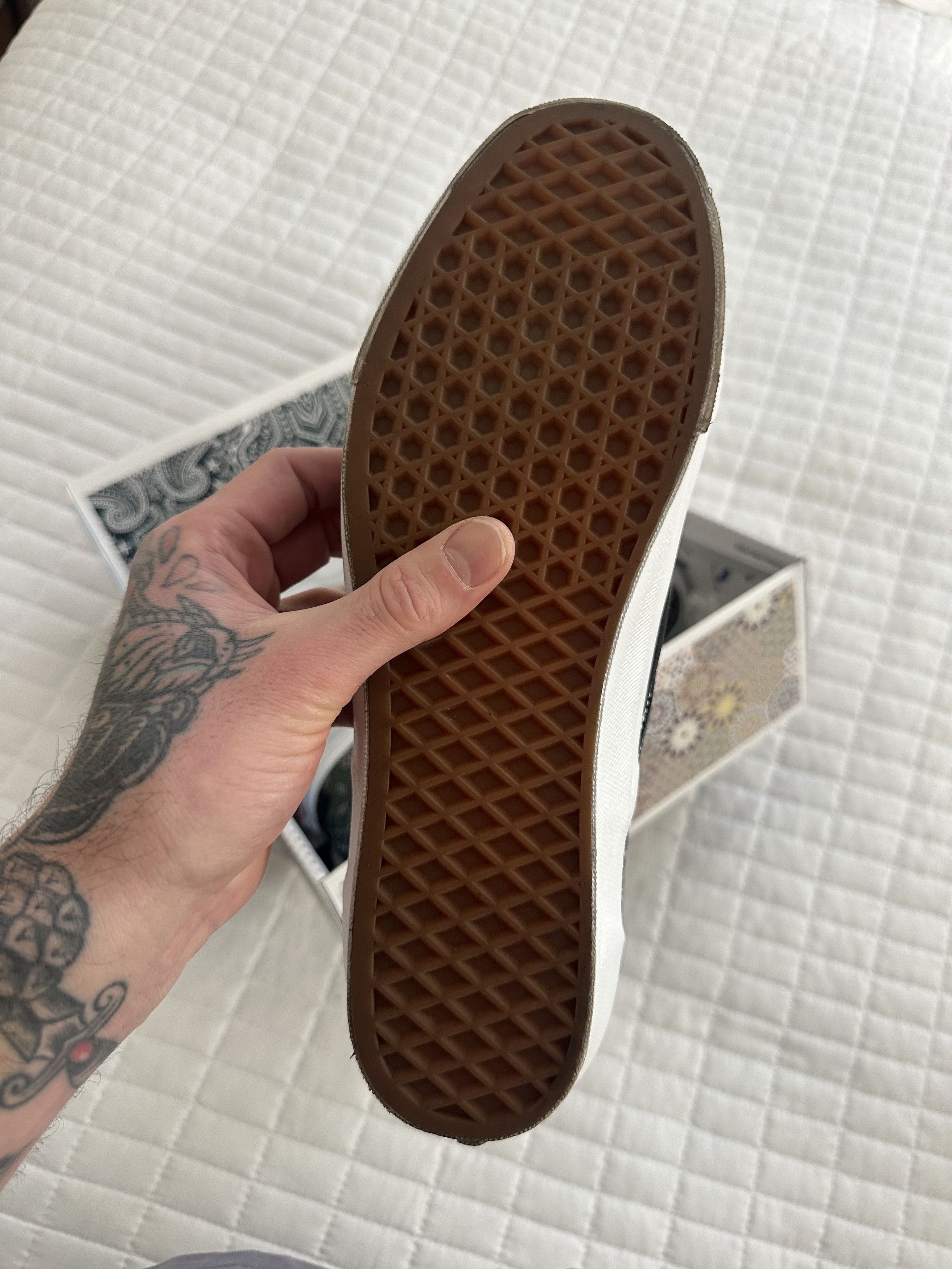 Kith × Vans KITH VANS OG CLASSIC SLIP ON 10TH SCARAB BANDANA Size US 11.5 / EU 44-45 - 9 Thumbnail