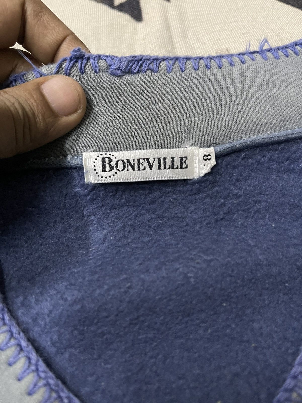 Boneville 1980s BONEVILLE “NAVY ARCTIC” V NECK SWEATSHIRT Size US M / EU 48-50 / 2 - 11 Thumbnail