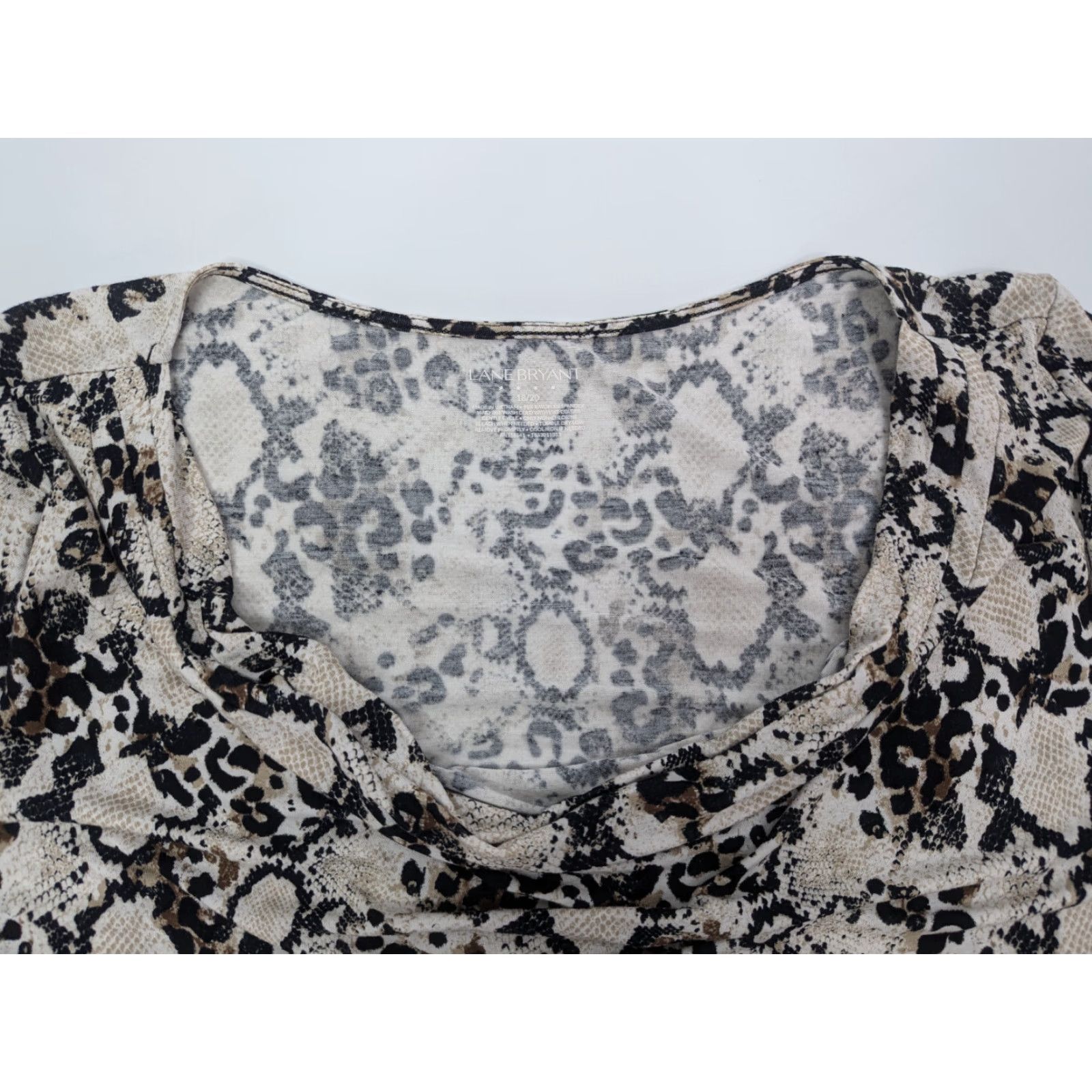 Vintage Lane Bryant Snake Print Cowl Neck Top 3/4 Sleeve Blouse Women's Size 18/20 Shirt Size XXL / US 16-18 / IT 52-54 - 6 Thumbnail