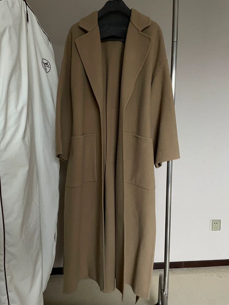 Loewe Loewe Classic version of cashmere wool classic color Size M / US 6-8 / IT 42-44 - 4 Thumbnail
