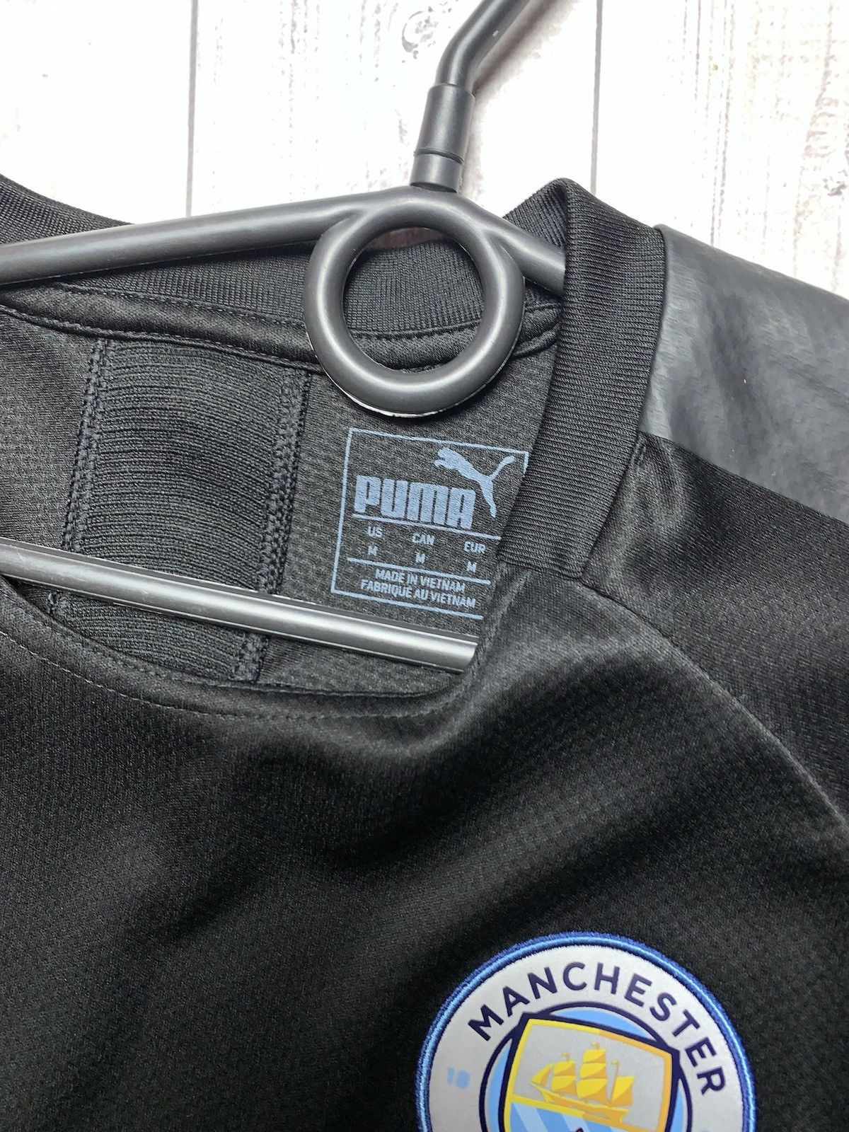 Puma × Vintage Vintage puma Manchester City black soccer jersey size M Size US M / EU 48-50 / 2 - 3 Thumbnail