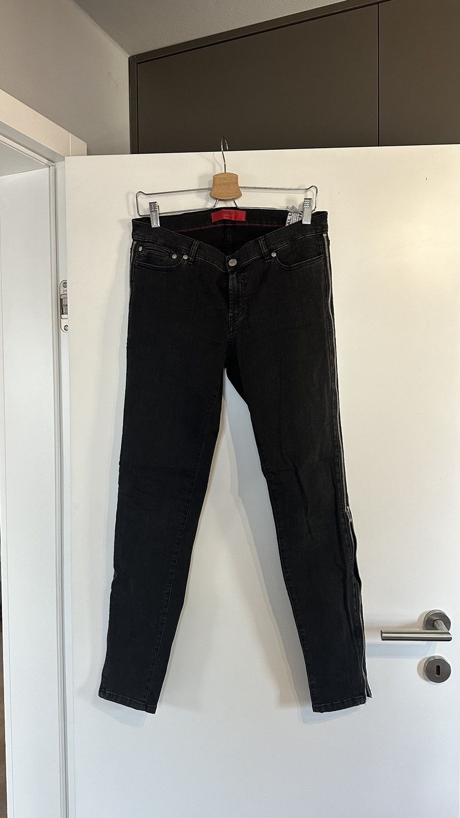 Hugo Boss JEANS - HUGO BOSS Size 32" / US 10 / IT 46 - 1 Thumbnail