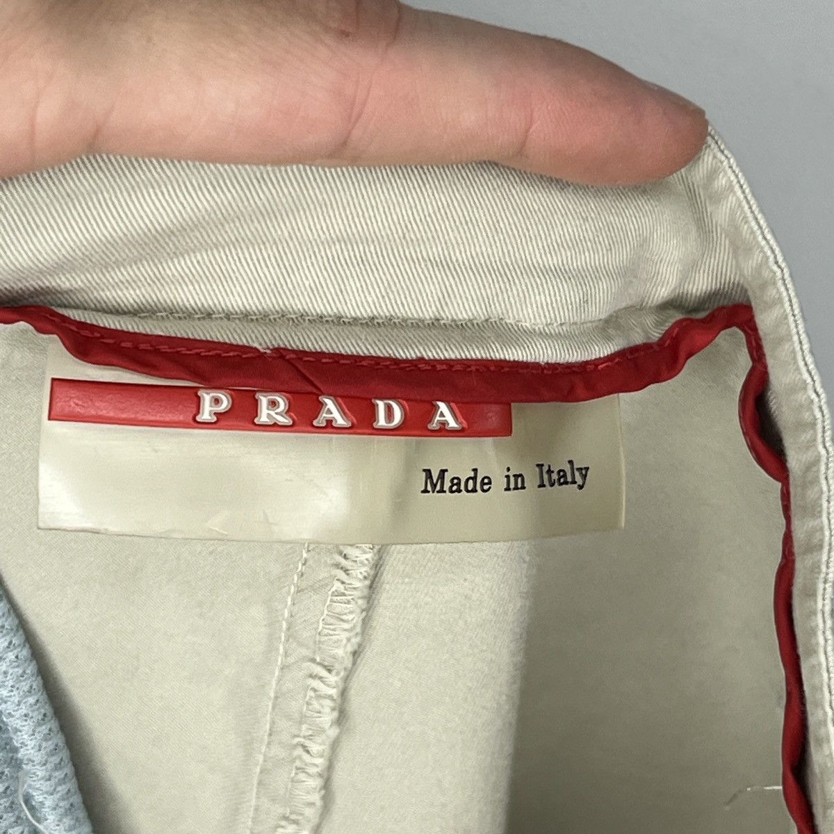 Prada Prada Shorts Bermuda Denim Jeans Red Logo Stripe Beige Size US 32 / EU 48 - 10 Thumbnail
