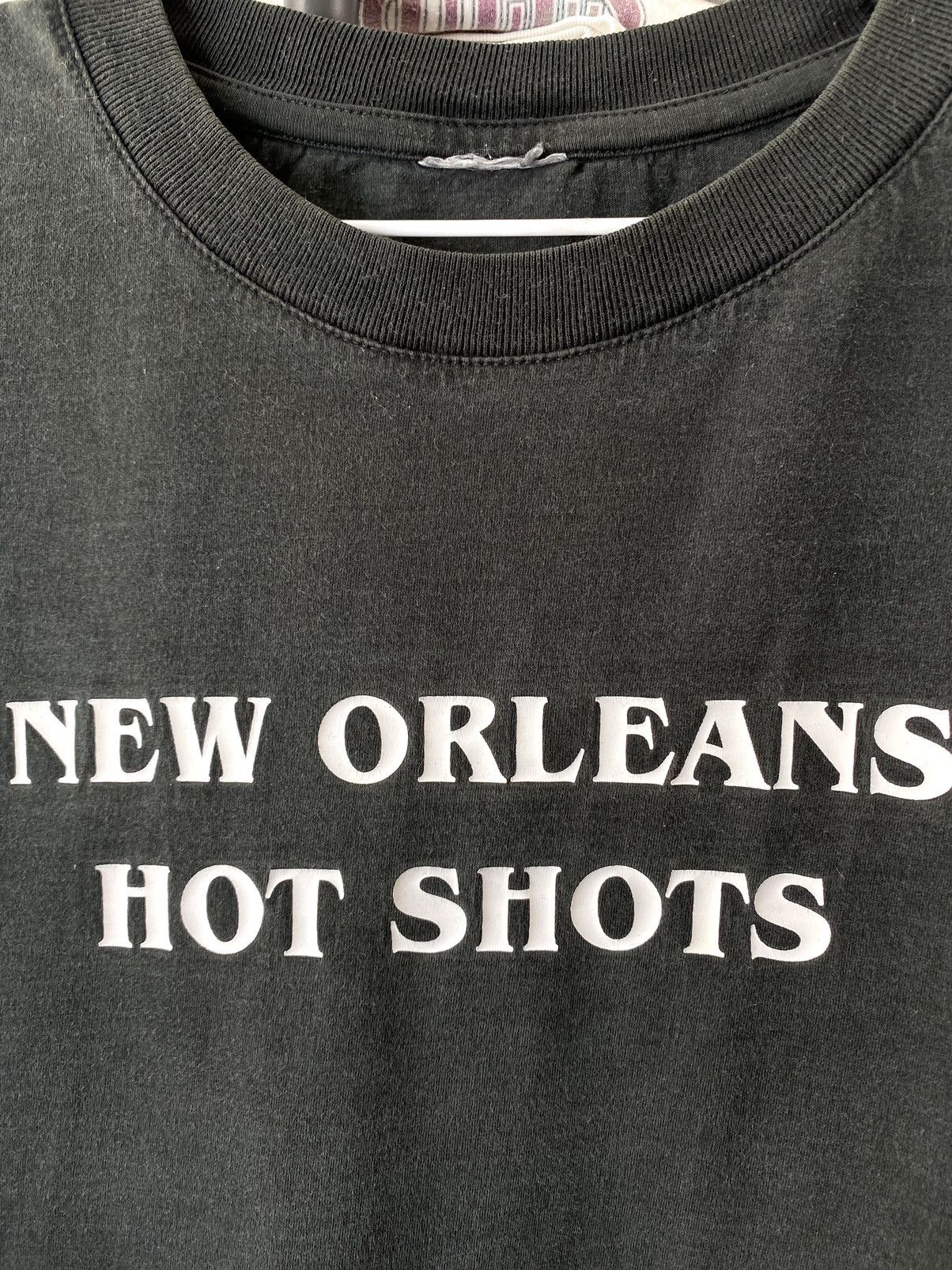 Vintage Vintage New Orleans Hot Shots Movie T Shirt Funny Art Size US XL / EU 56 / 4 - 3 Thumbnail