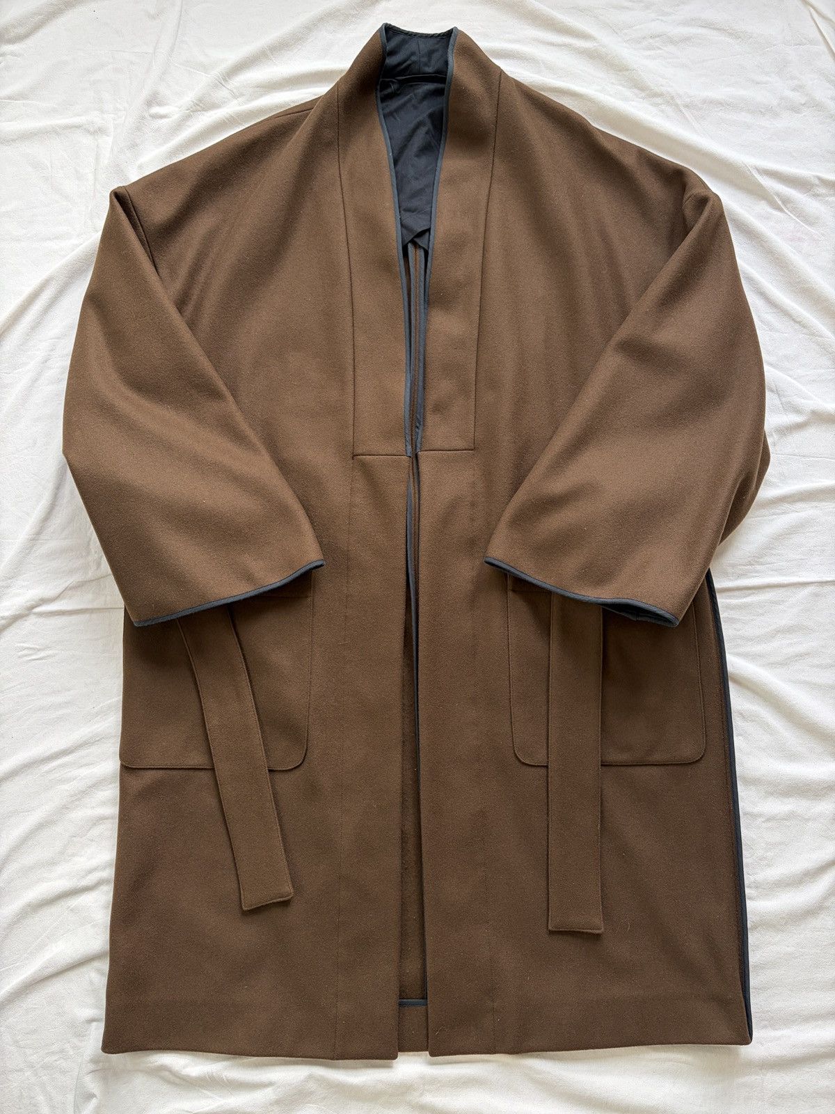 Lemaire Lemaire Wool Melton Kimono Coat Dark Brown Size US L / EU 52-54 / 3 - 13 Thumbnail