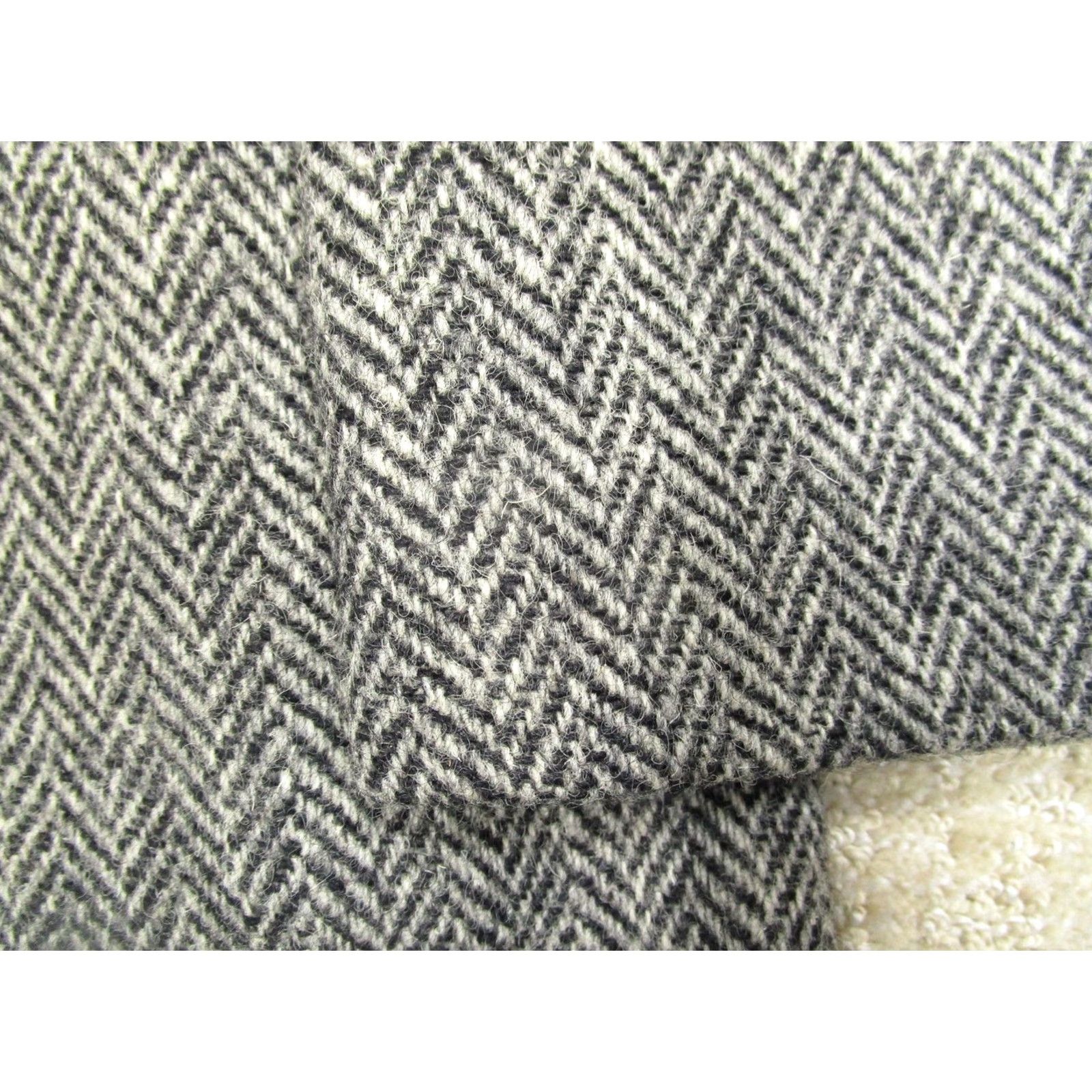 Harris Tweed VINTAGE Harris Tweed Blazer Men 42 Gray Herringbone Wool Sport Coat Jacket Size 42R - 3 Thumbnail