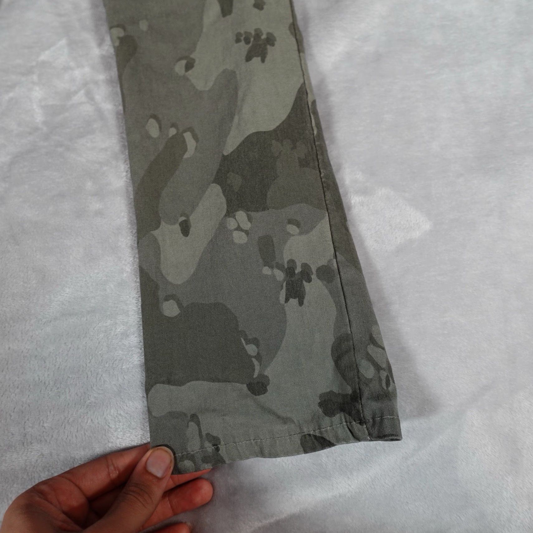 VINTAGE Tina Stephens Drawstring Pants Womens OS 29” Camouflage Jogger Tapered Fit 29 in Inseam Italy Joggers