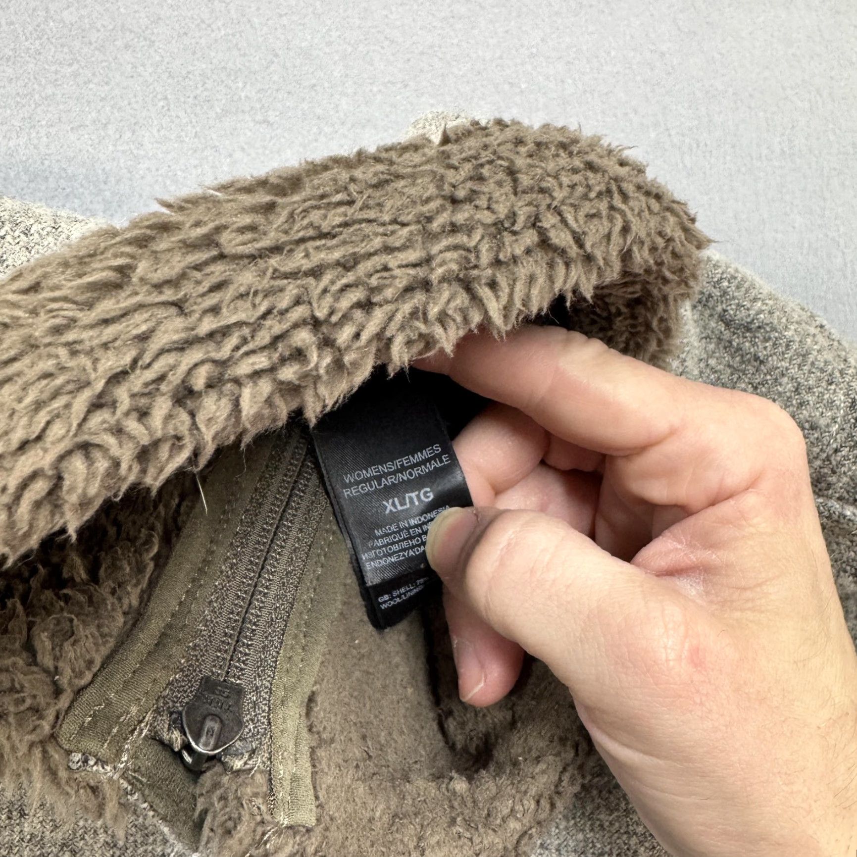 The North Face VINTAGE The North Face Jacket Womens XL Gray Sherpa Lined Fleece Full Zip Warm Cozy Size XL / US 12-14 / IT 48-50 - 4 Thumbnail