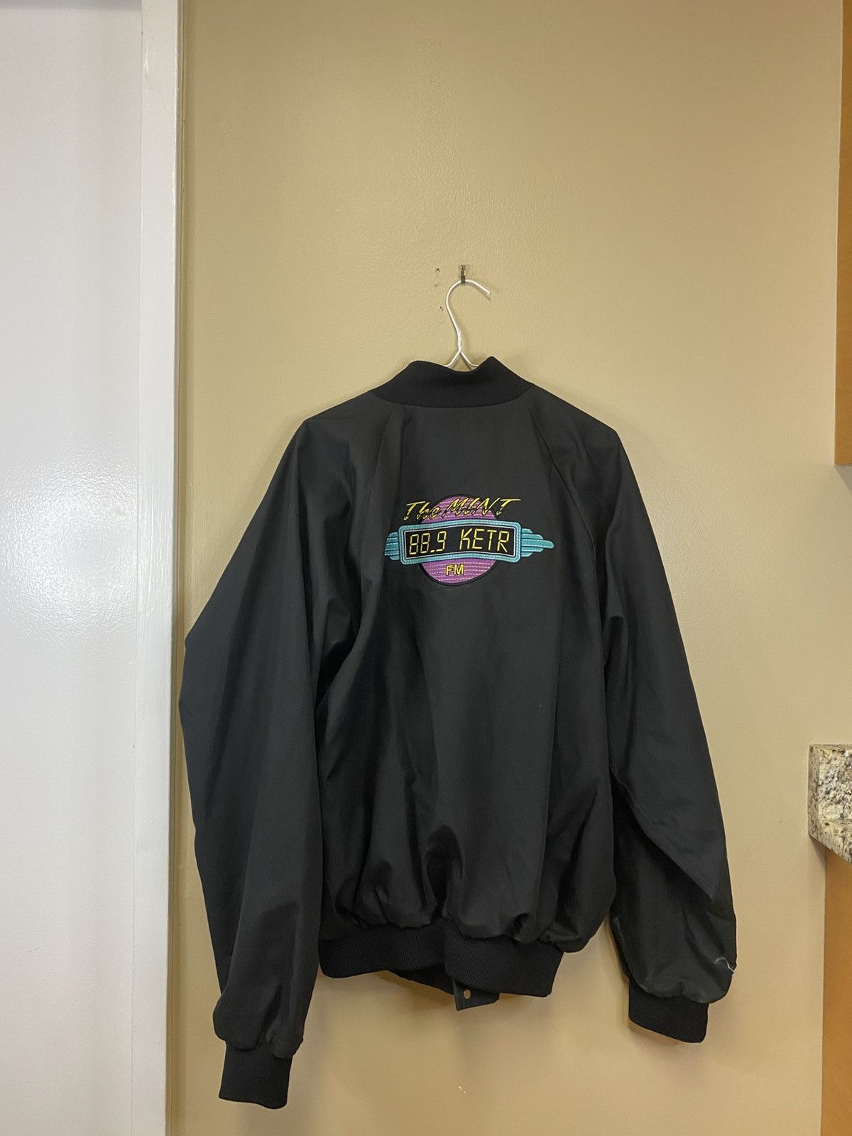 Vintage The Met 88.9 KETR Bomber Jacket Size US XXL / EU 58 / 5 - 1 Thumbnail