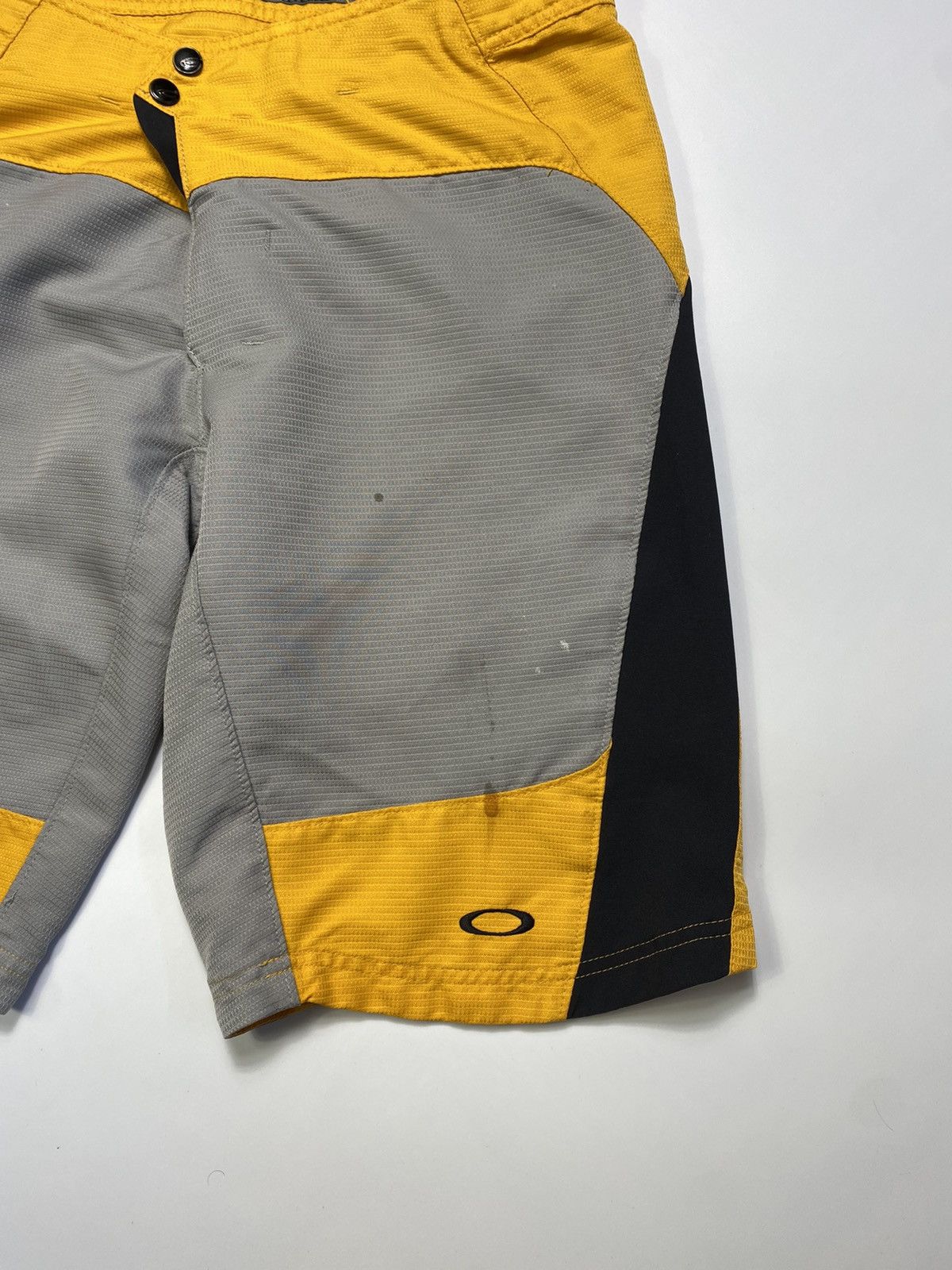 Oakley Vintage 00's Oakley Baggy Shorts Y2k Hype Size US 32 / EU 48 - 4 Thumbnail