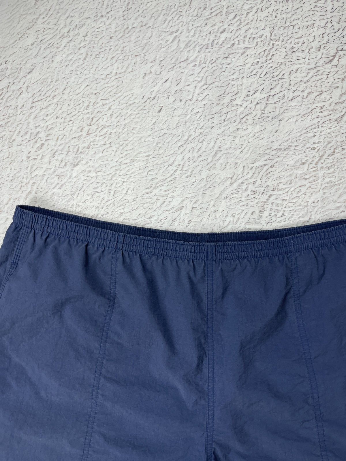 Nike Nike vintage 90s blue nylon shorts swoosh size XL Size US 38 / EU 54 - 5 Thumbnail