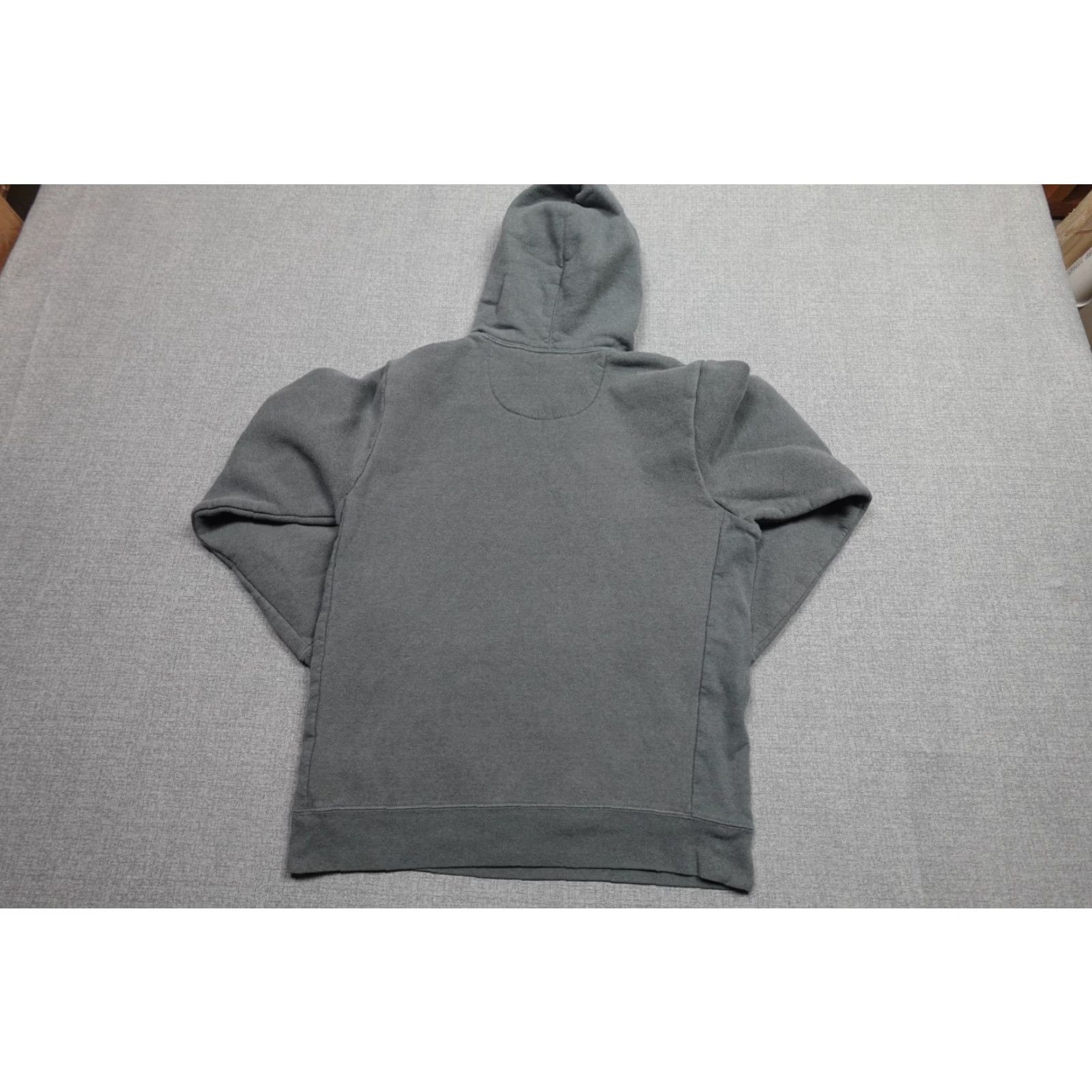 Patagonia Patagonia Sweatshirt Mens Medium Gray Hoodie Fleece Hiking Uprisal Box Logo Pullover Hooded Classic 90s Style Logo Size US M / EU 48-50 / 2 - 6 Thumbnail