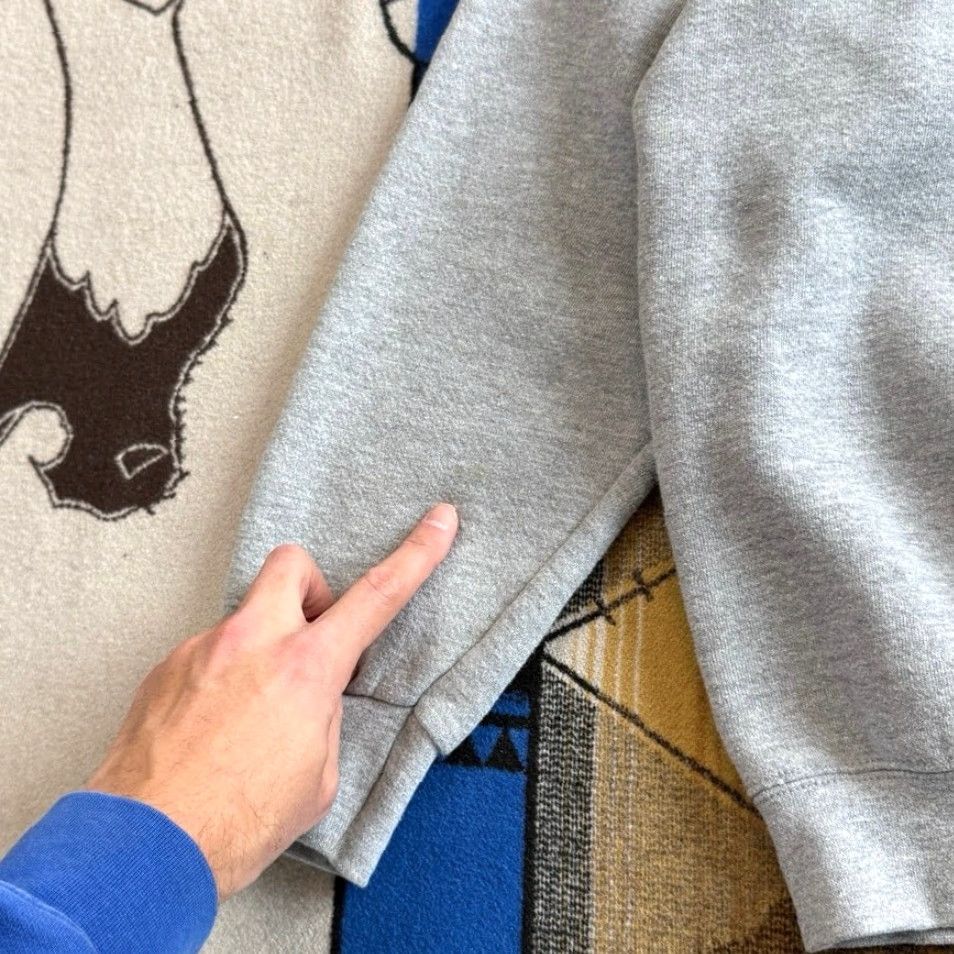 Disney VINTAGE Disney Walt Disney World Mickey Mouse Crewneck Sweatshirt Men L Gray Crew Neck Sweatshirt Mickey Mouse 90s Disney Cartoon Solid Groupings? Size US L / EU 52-54 / 3 - 5 Thumbnail