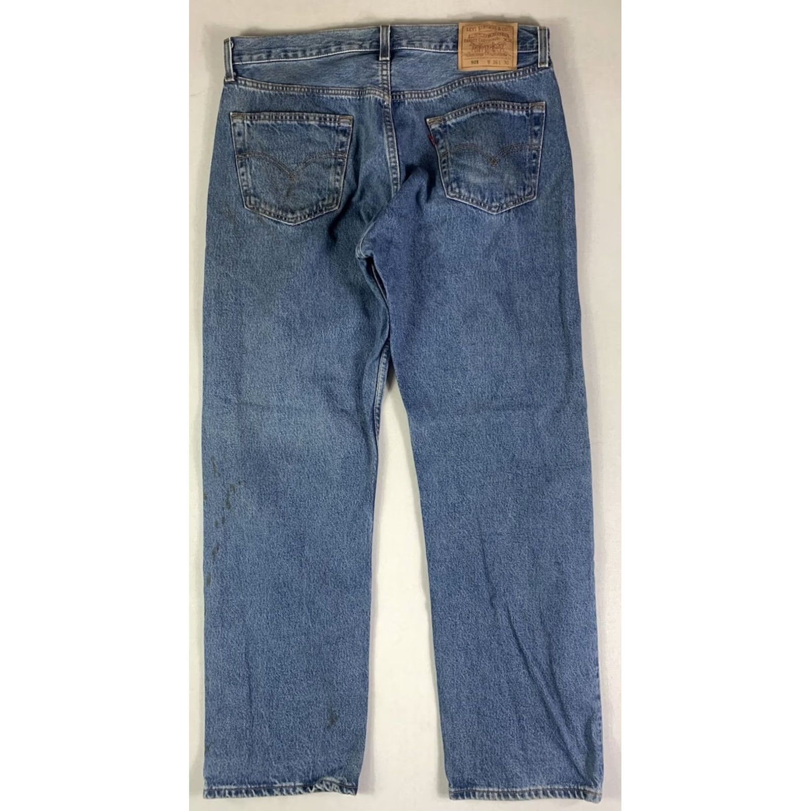 Levi's VINTAGE Levi's 501 Jeans Mens 34x29 Button Fly Blue 1998 USA 5-Pocket Regular Fit Straight Denim Shirt? Size US 34 / EU 50 - 3 Thumbnail
