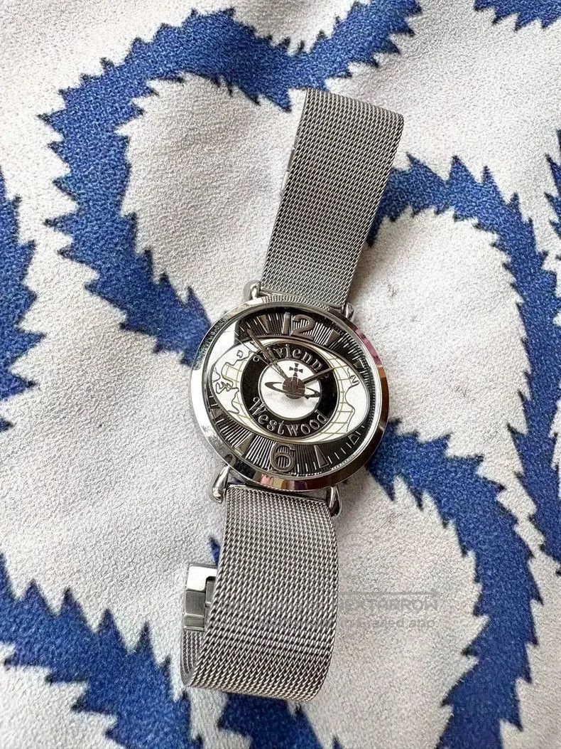 Vivienne Westwood Vivienne Westwood Silver Saturn Watch. Size ONE SIZE - 4 Thumbnail