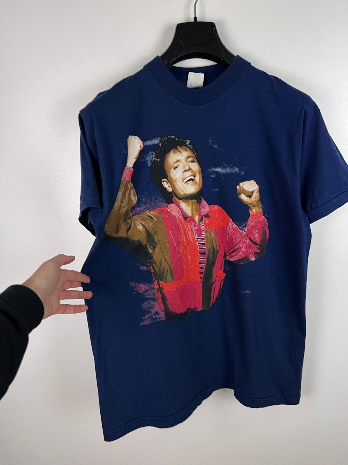 Other Cliff Richard 1992 band t-shirts size L Size US L / EU 52-54 / 3 - 4 Thumbnail