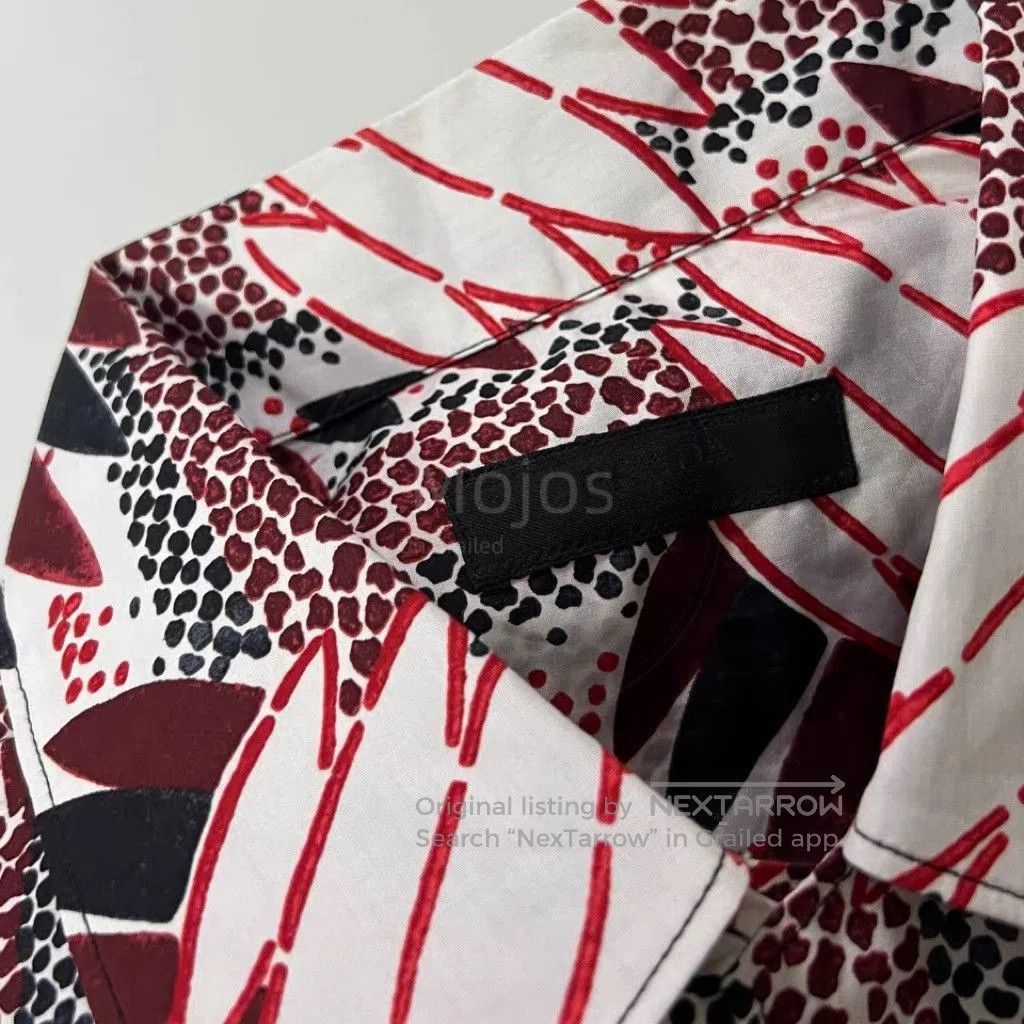 Prada Prada Red Pattern S/S shirt mojos9181053. Size US M / EU 48-50 / 2 - 5 Thumbnail