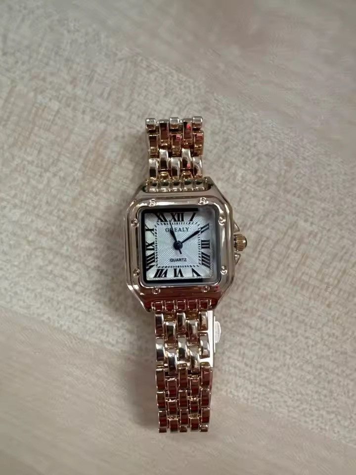 Vintage Vintage 90s black dial luxury style quartz silver watch Size ONE SIZE - 4 Thumbnail