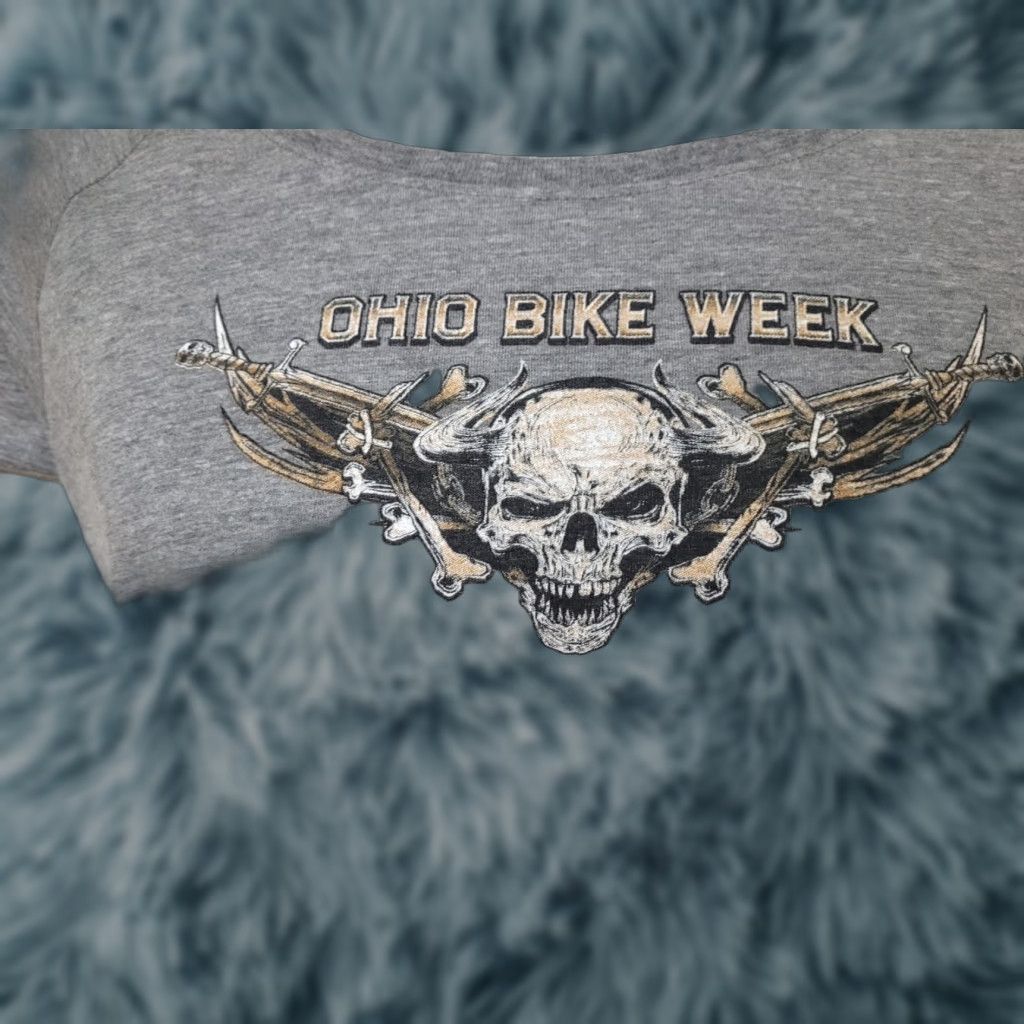 Vintage Womens T-Shirt Ohio Bike Week Sandusky OH 2018 Skulls Harley Davidson District XL Gray Short Sleeve Round Neck Women Biker Casual Size XL / US 12-14 / IT 48-50 - 1 Thumbnail