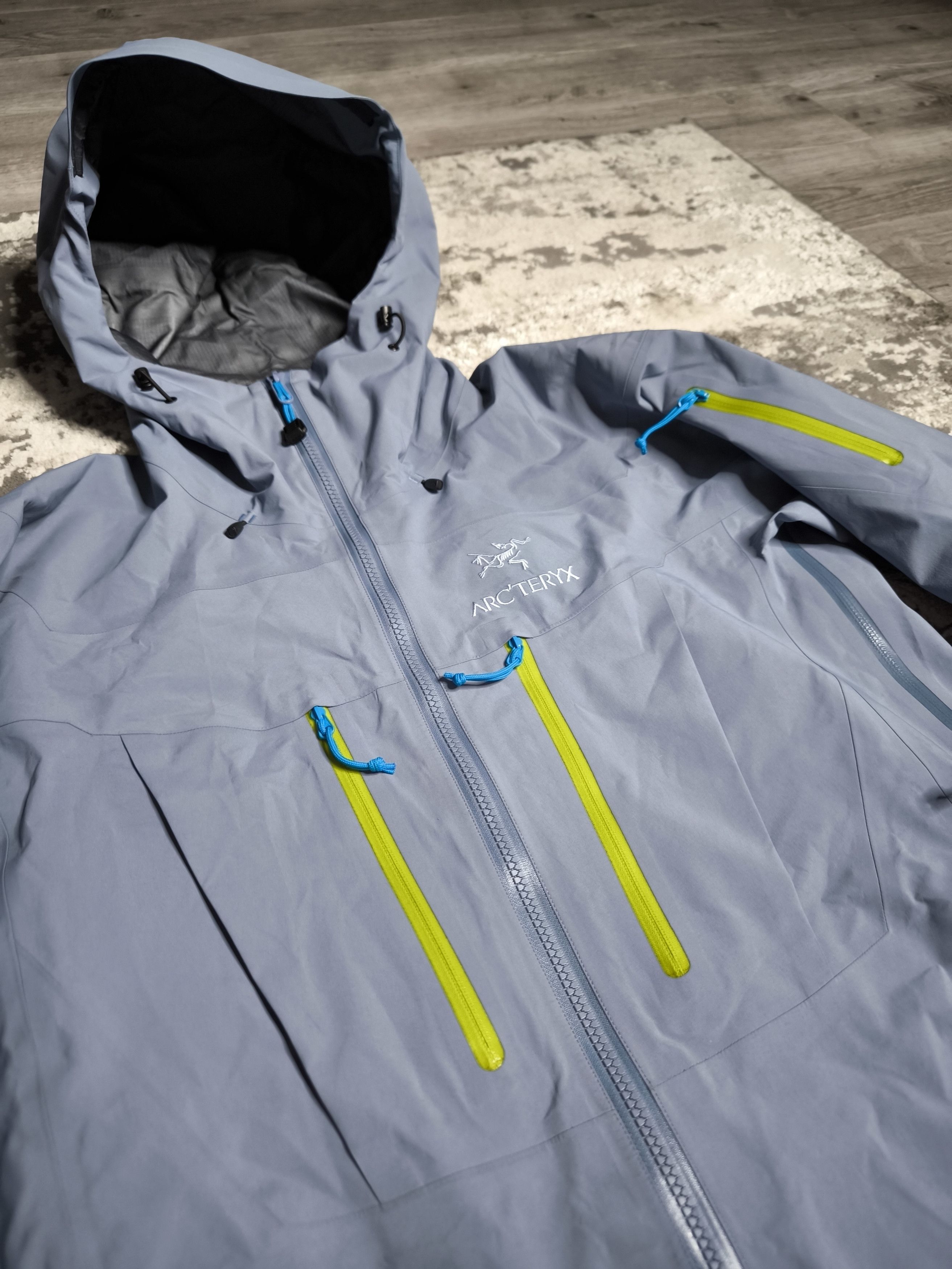 Arc'teryx Men's Arcteryx Alpha SV GORETEX PRO Jacket Size S Arc'teryx Size US S / EU 44-46 / 1 - 2 Thumbnail