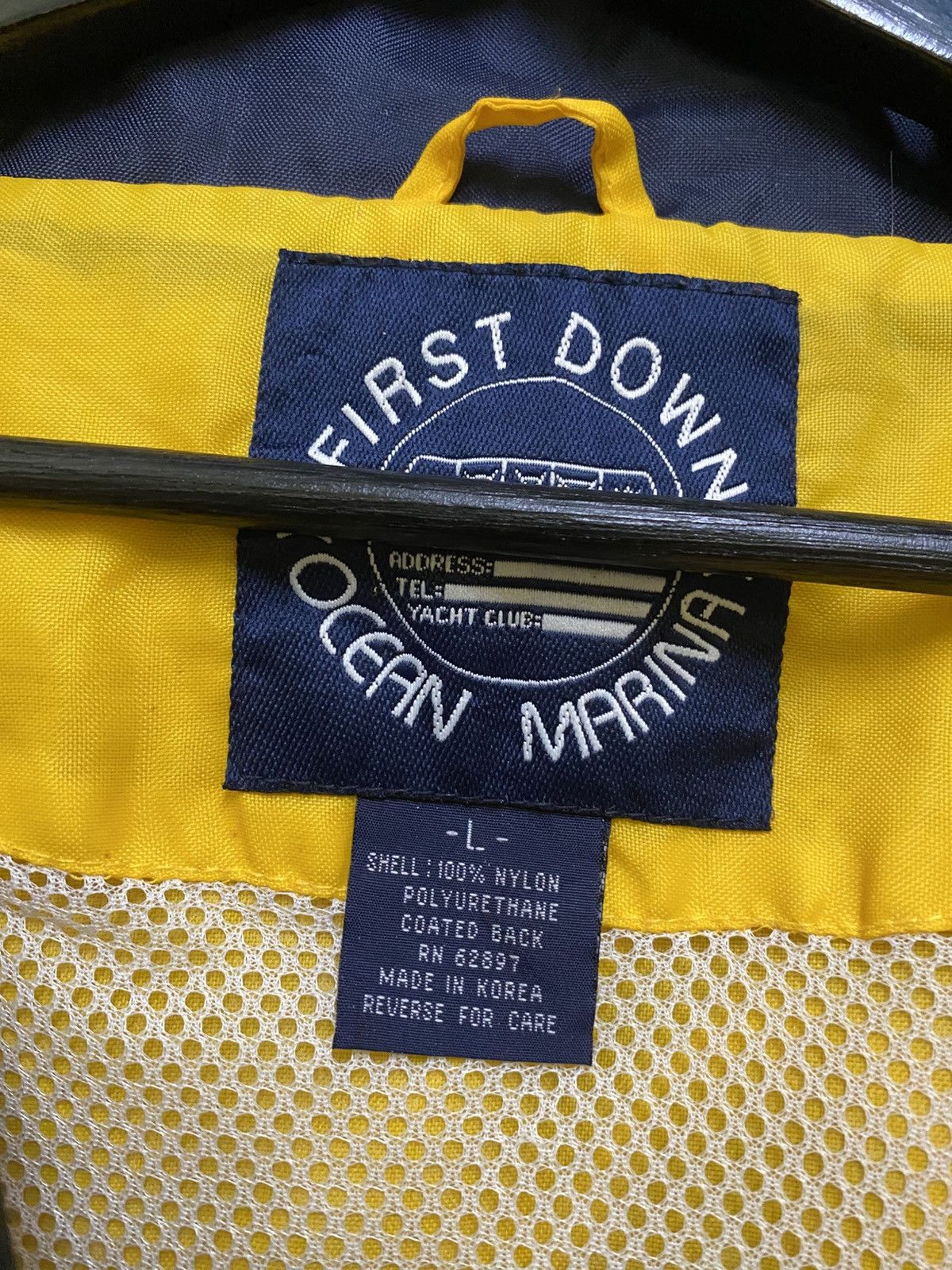 Vintage First Down Ocean Marina Sailing Jacket Yellow Nav Reflective Size US L / EU 52-54 / 3 - 9 Thumbnail
