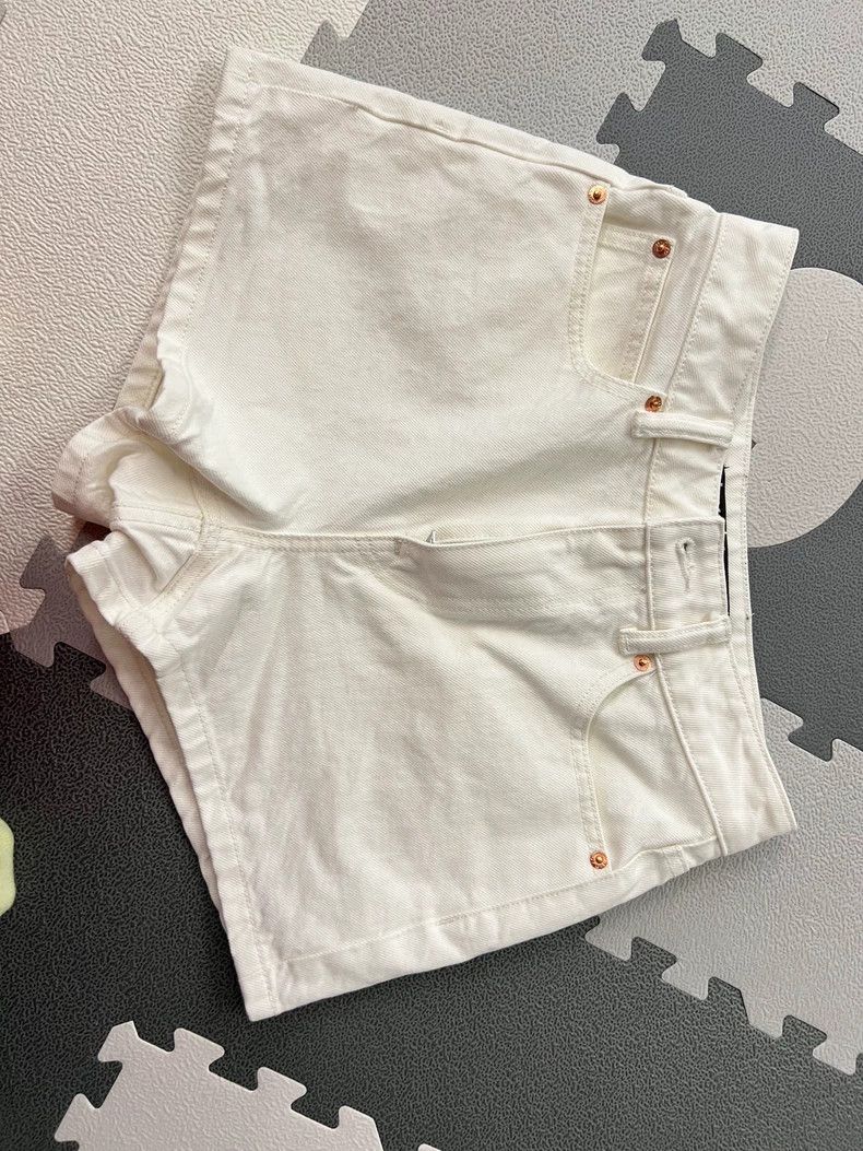 Alexander Wang Alexander Wang White Denim Shorts - dmc Size US 26 / EU 42 - 1 Thumbnail