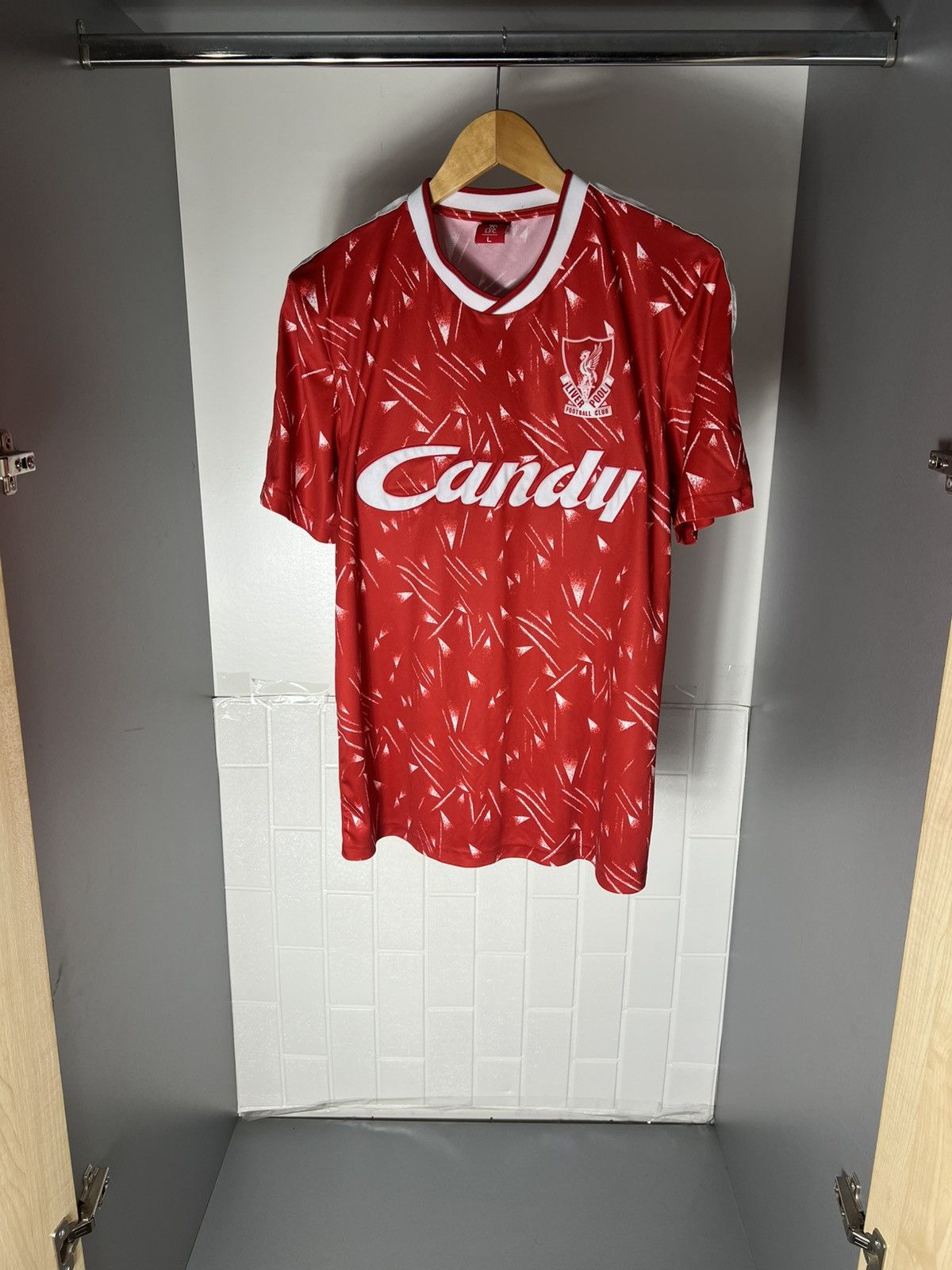 Vintage VERY RARE LIVERPOOL ENGLAND SOCCER JERSEY RETRO CANDY 90s Size US L / EU 52-54 / 3 - 10 Thumbnail