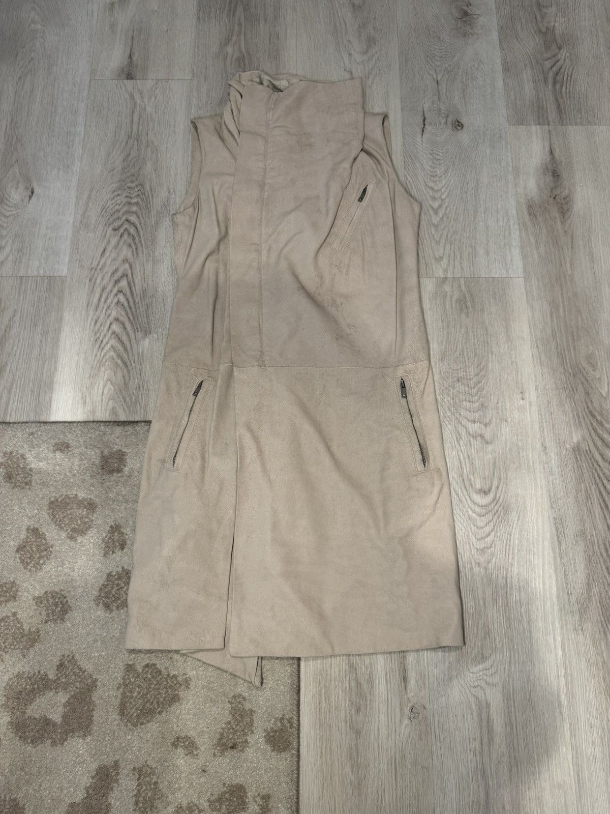 s/s 2009 lambskin long leather vest!!