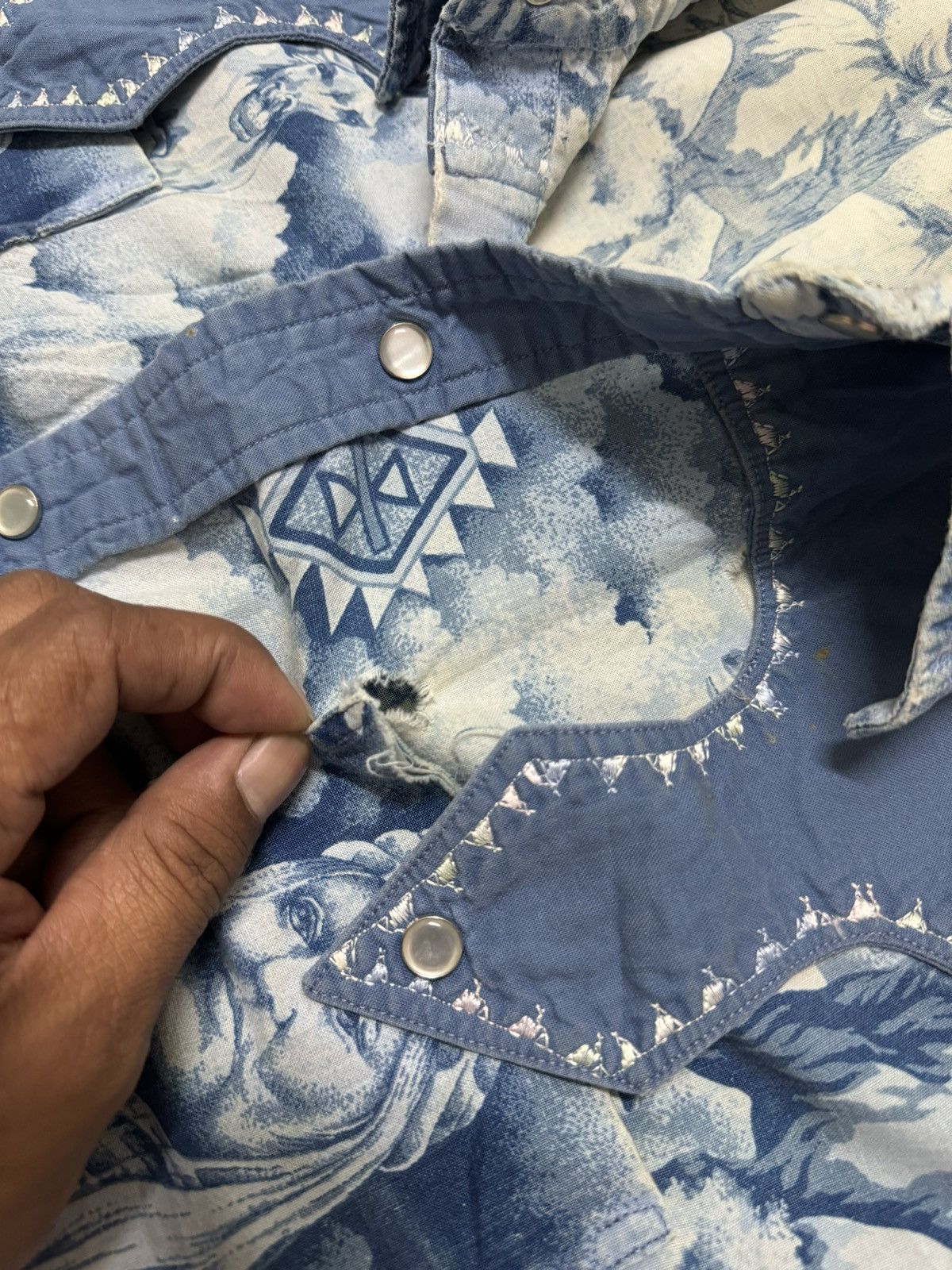 Vintage VINTAGE AMERICAN NATIVE ART WESTERN SHIRT Size US L / EU 52-54 / 3 - 3 Thumbnail