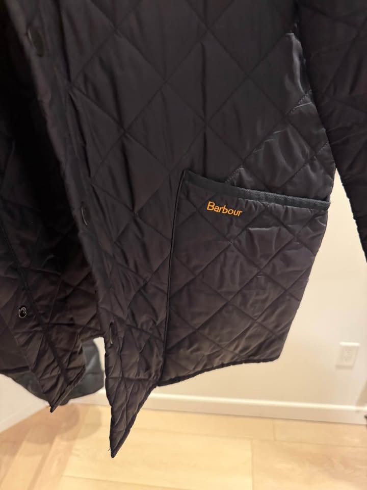 Barbour Barbour Liddesdale Quilted Jacket (Navy, Medium) Size US M / EU 48-50 / 2 - 6 Thumbnail