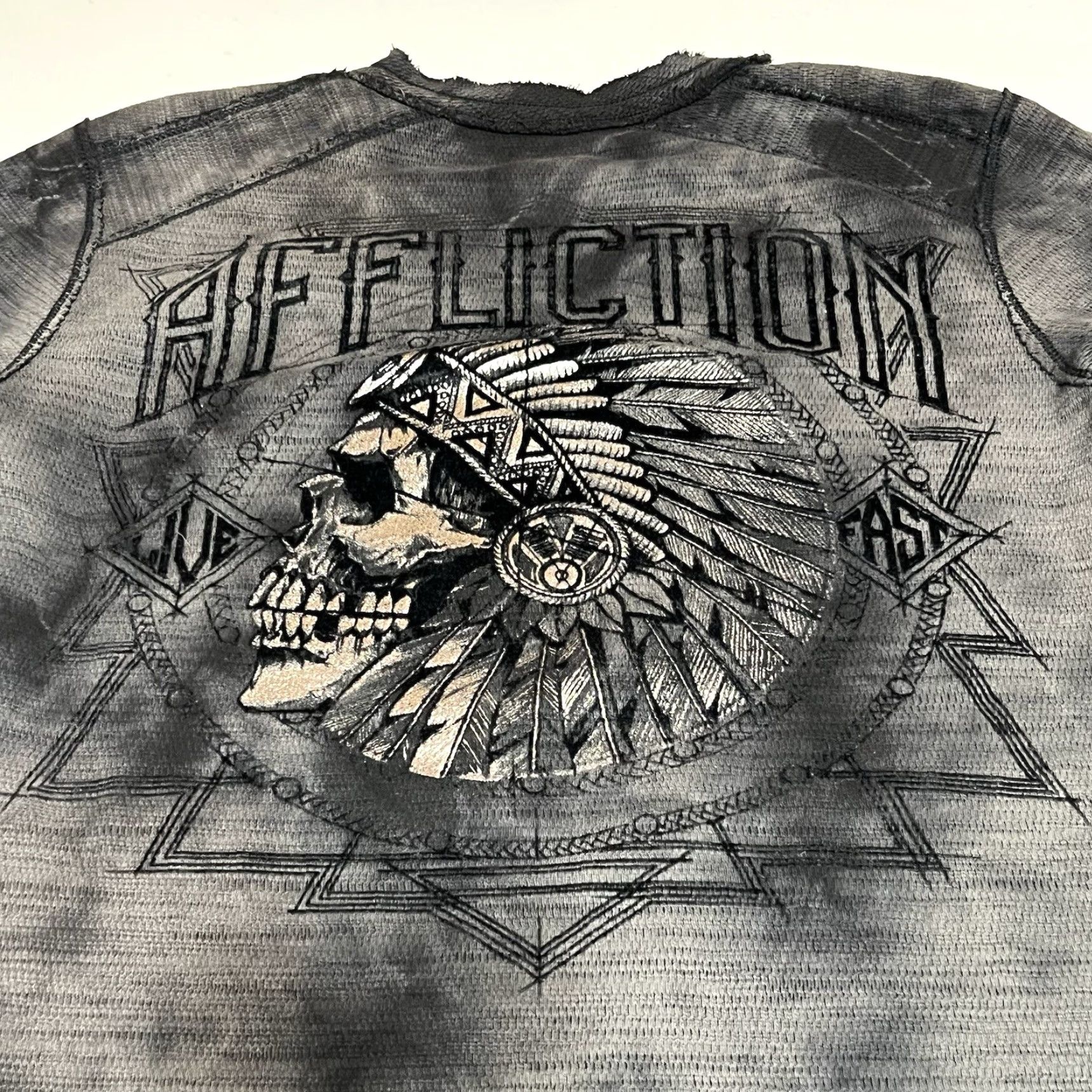 VINTAGE Affliction Shirt Mens L Black Thermal Long Sleeve Reversible Distressed Y2K Graphic Print Skull Grunge Emo Goth T-Shirt Crew Neck