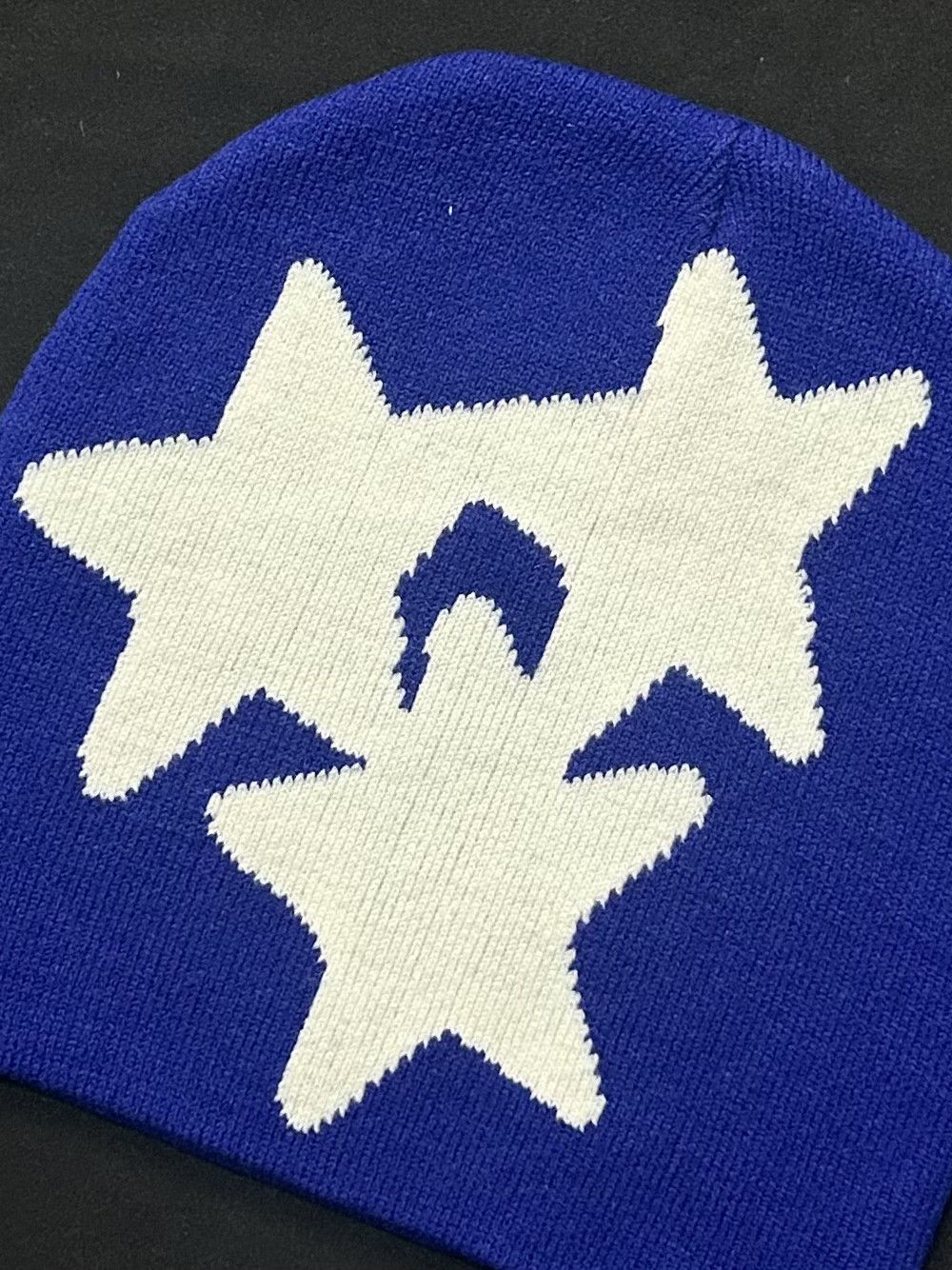 Japanese Brand Rare 3 Star Graphic No Cuff Knit Cap Beanie Blue Hat OS Size ONE SIZE - 2 Thumbnail