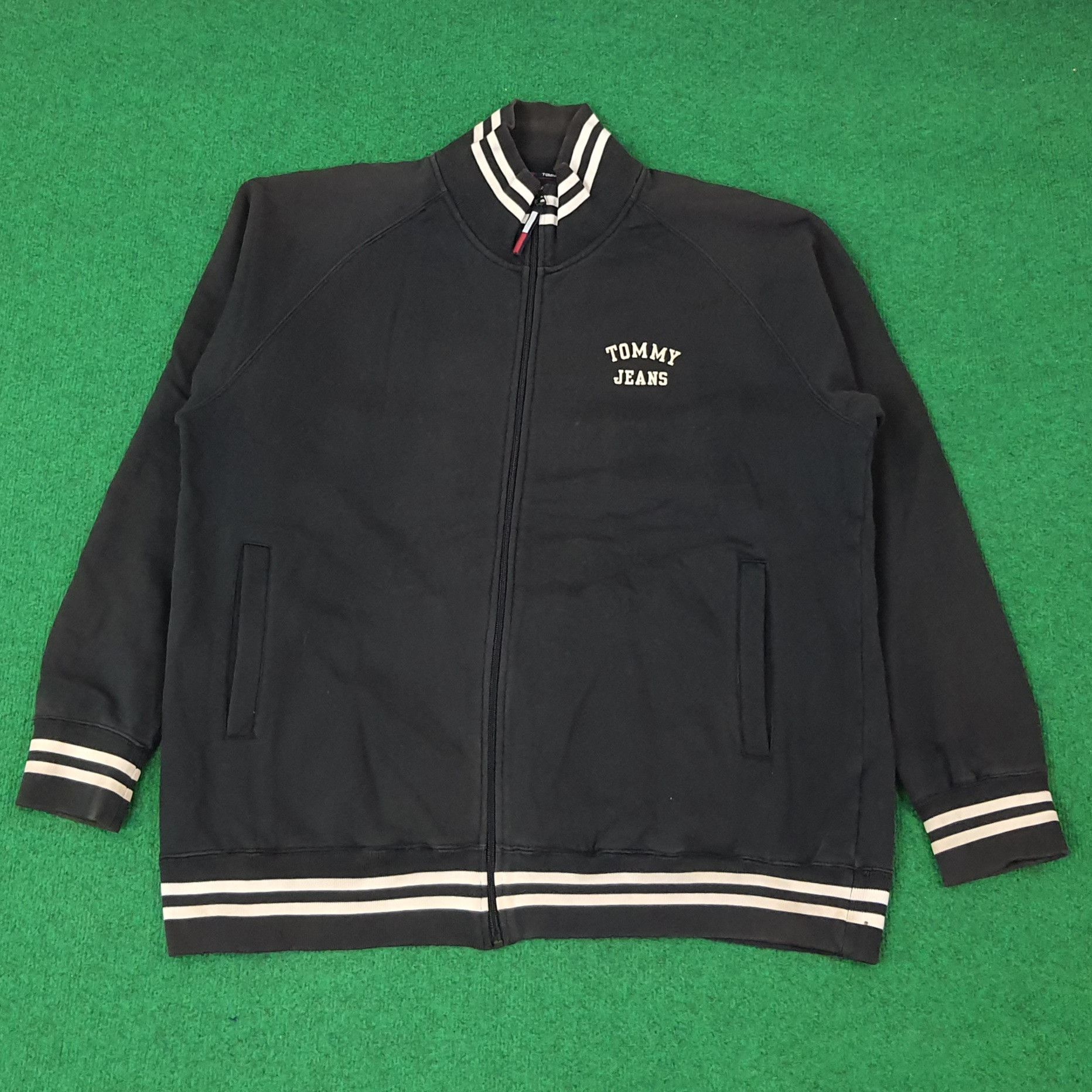 Tommy Jeans Vintage Tommy Jeans Hilfiger Zipper Sweatshirt C255N11 Size US XL / EU 56 / 4 - 3 Thumbnail