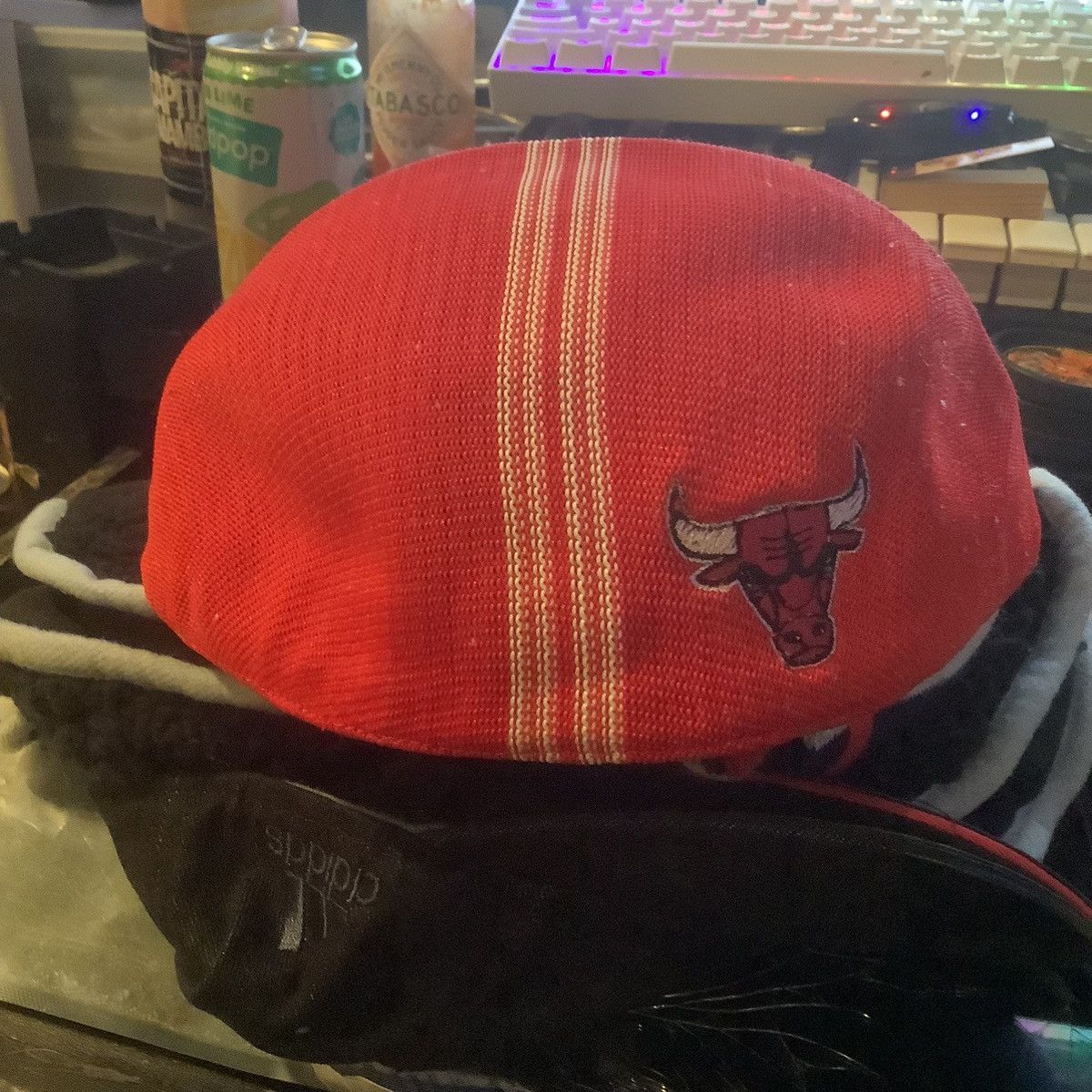 NBA Chicago Bulls Rare Knit Hat Sample Size Small To Medium Size ONE SIZE - 1 Thumbnail