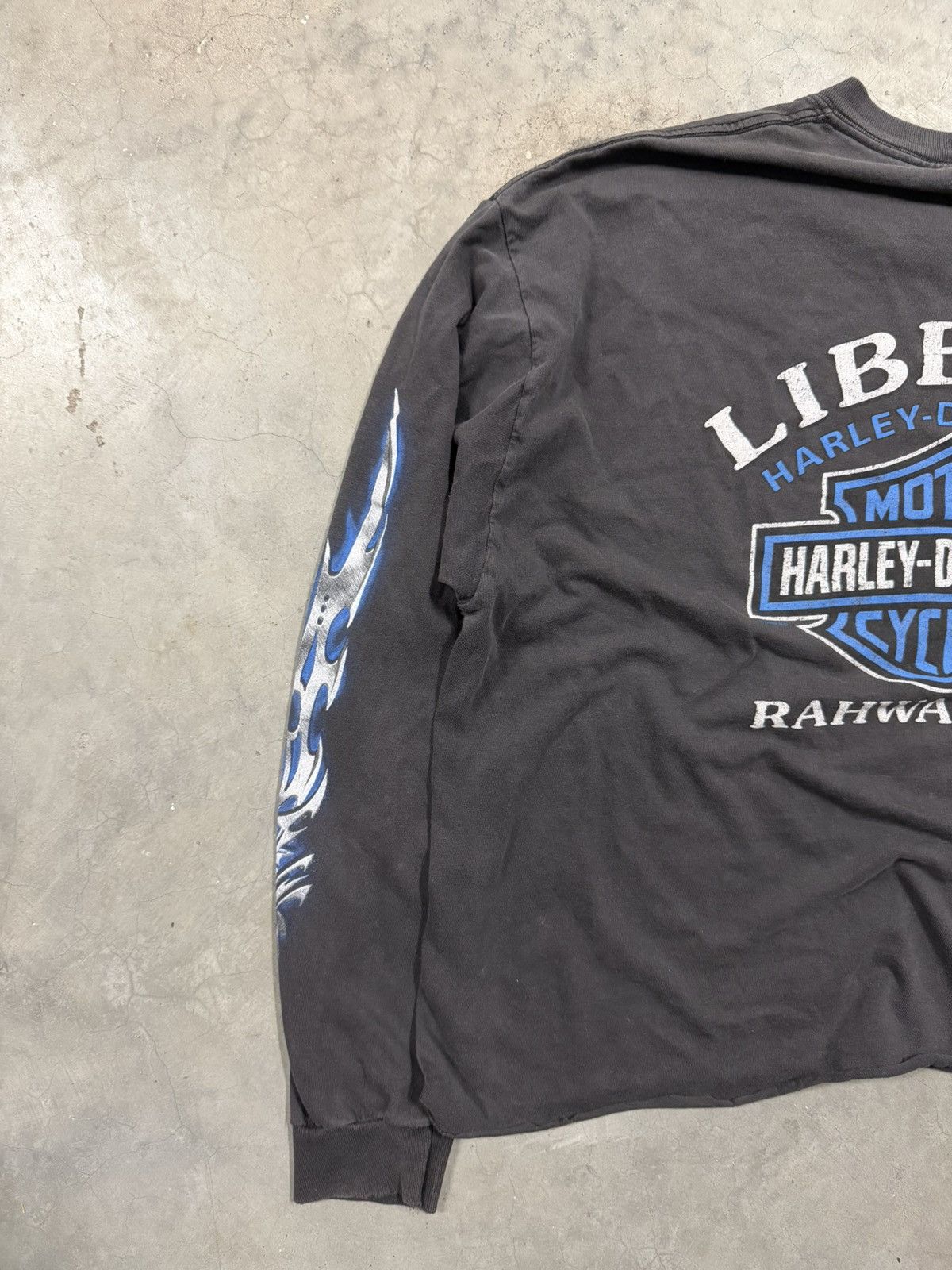 Vintage Vintage 2002 Harley Long Sleeve Size US XL / EU 56 / 4 - 6 Thumbnail