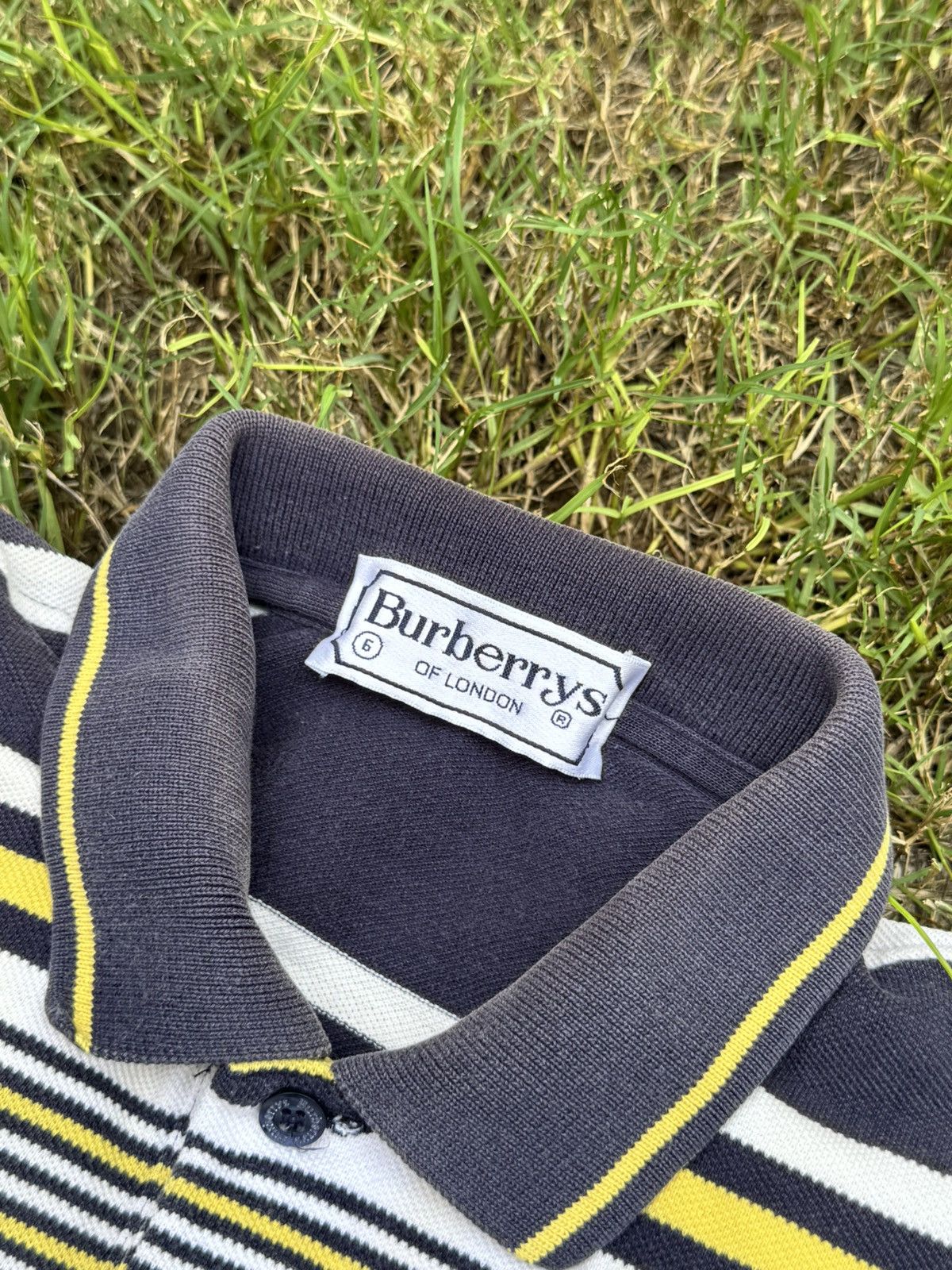 Burberry Burberry London Mesh Striped Polo Shirt Vintage Size US L / EU 52-54 / 3 - 9 Thumbnail