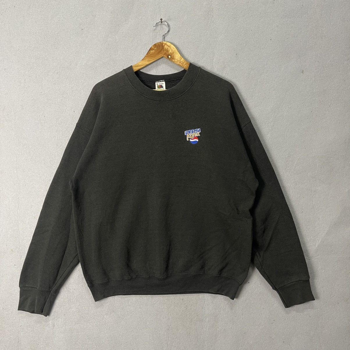 Fruit Of The Loom 90s Pepsi Kona Embroidered Crewneck Sweatshirt Size US XL / EU 56 / 4 - 1 Thumbnail