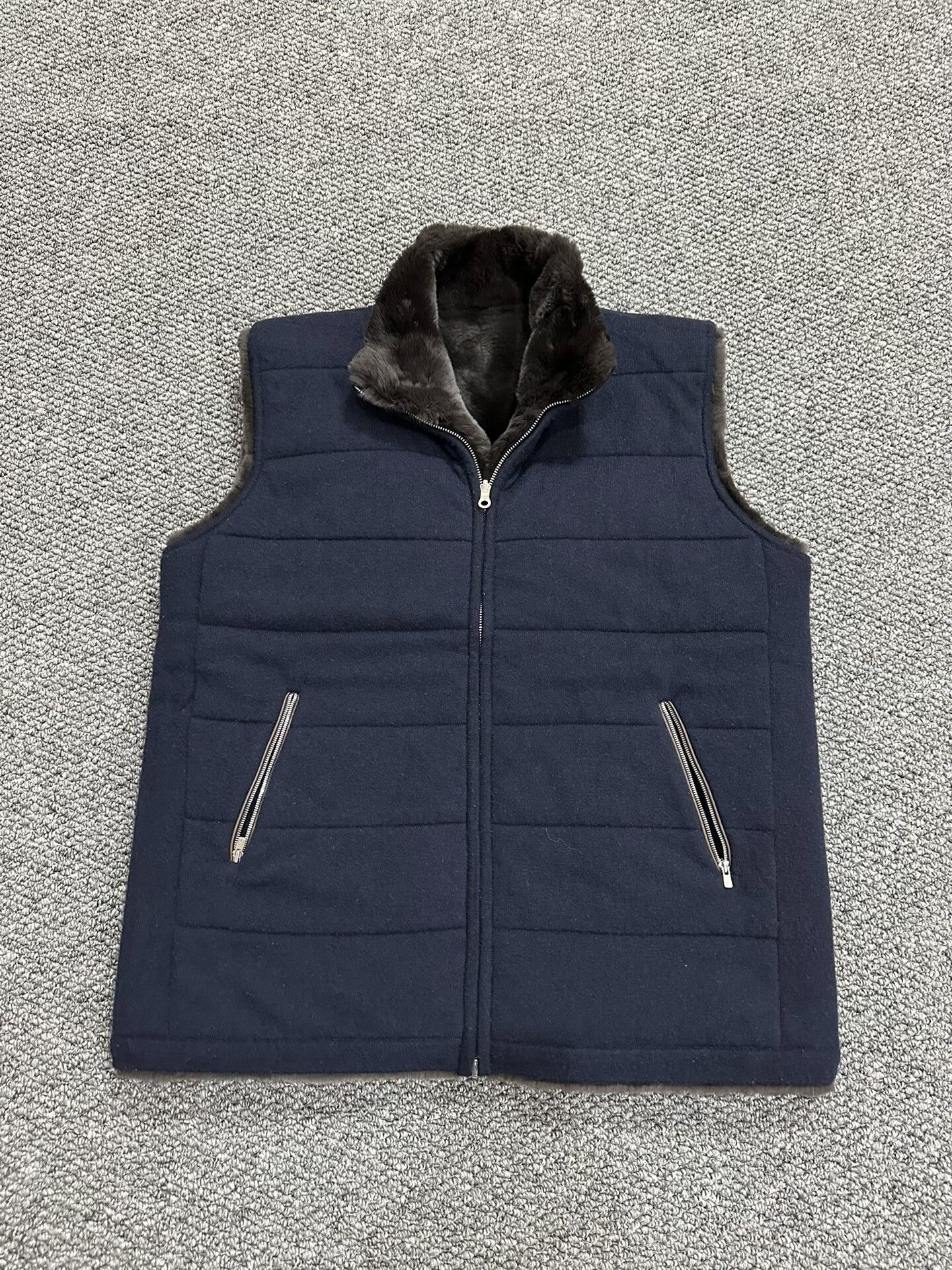 N.Peal n.peal cashmere vest with faux fur collar Size US XL / EU 56 / 4 - 1 Thumbnail